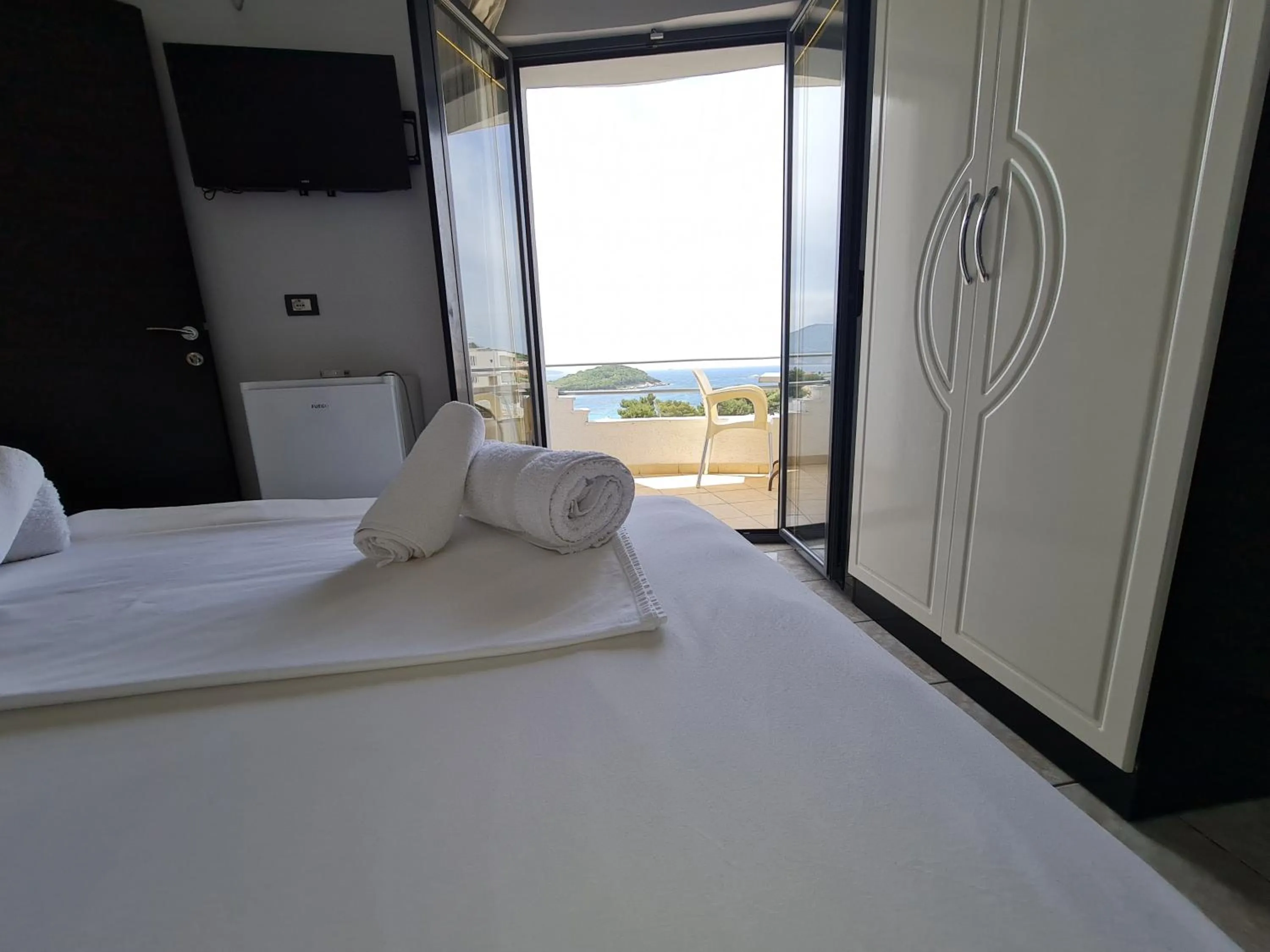 Bed in Hotel Ardiani