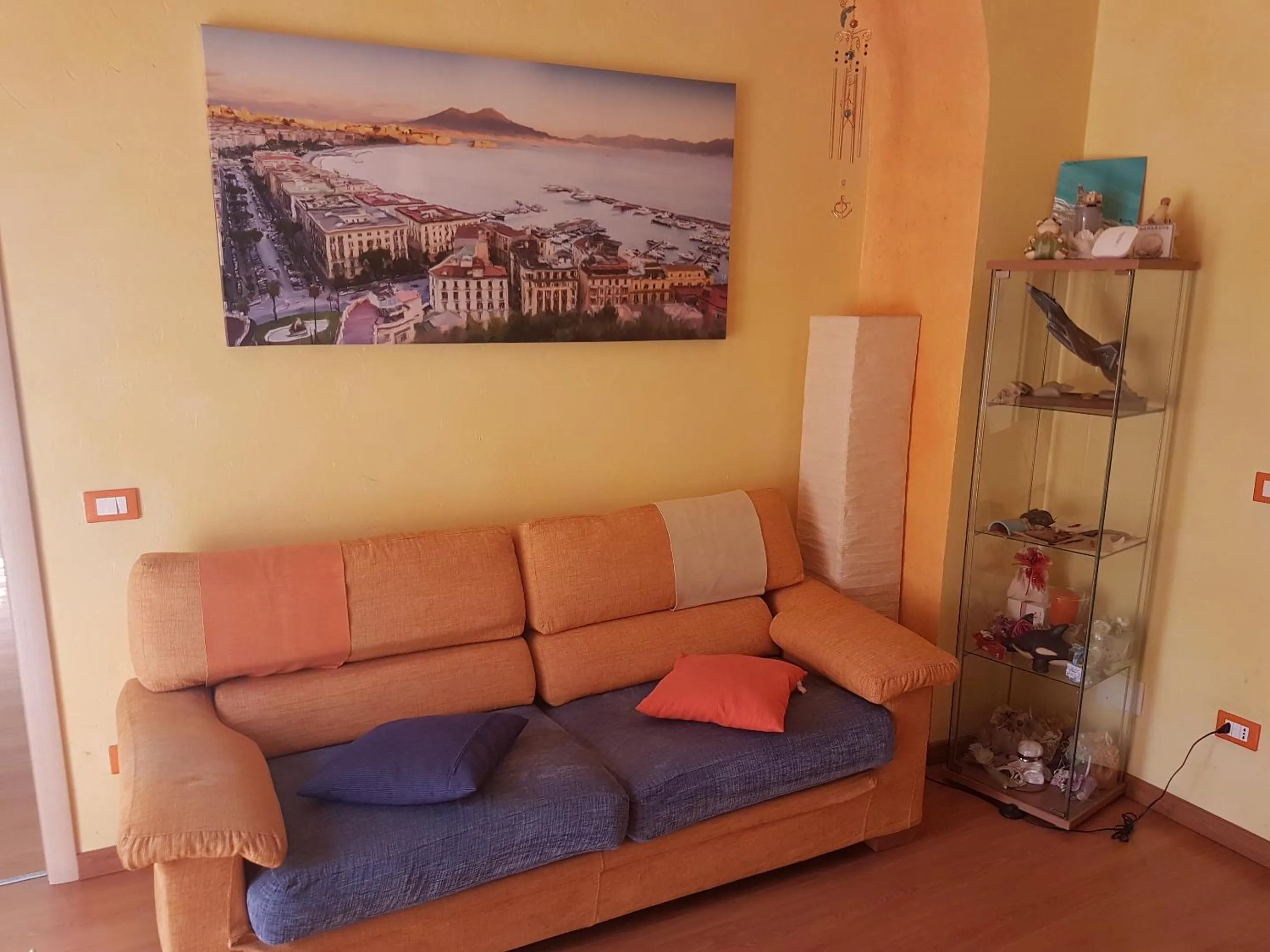 Living room in Thousand Colors