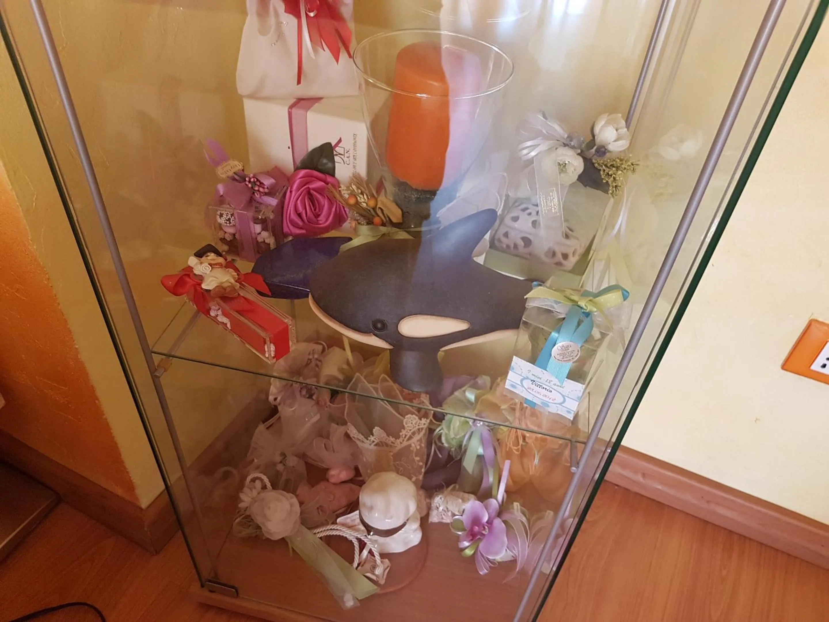 Decorative detail in Thousand Colors