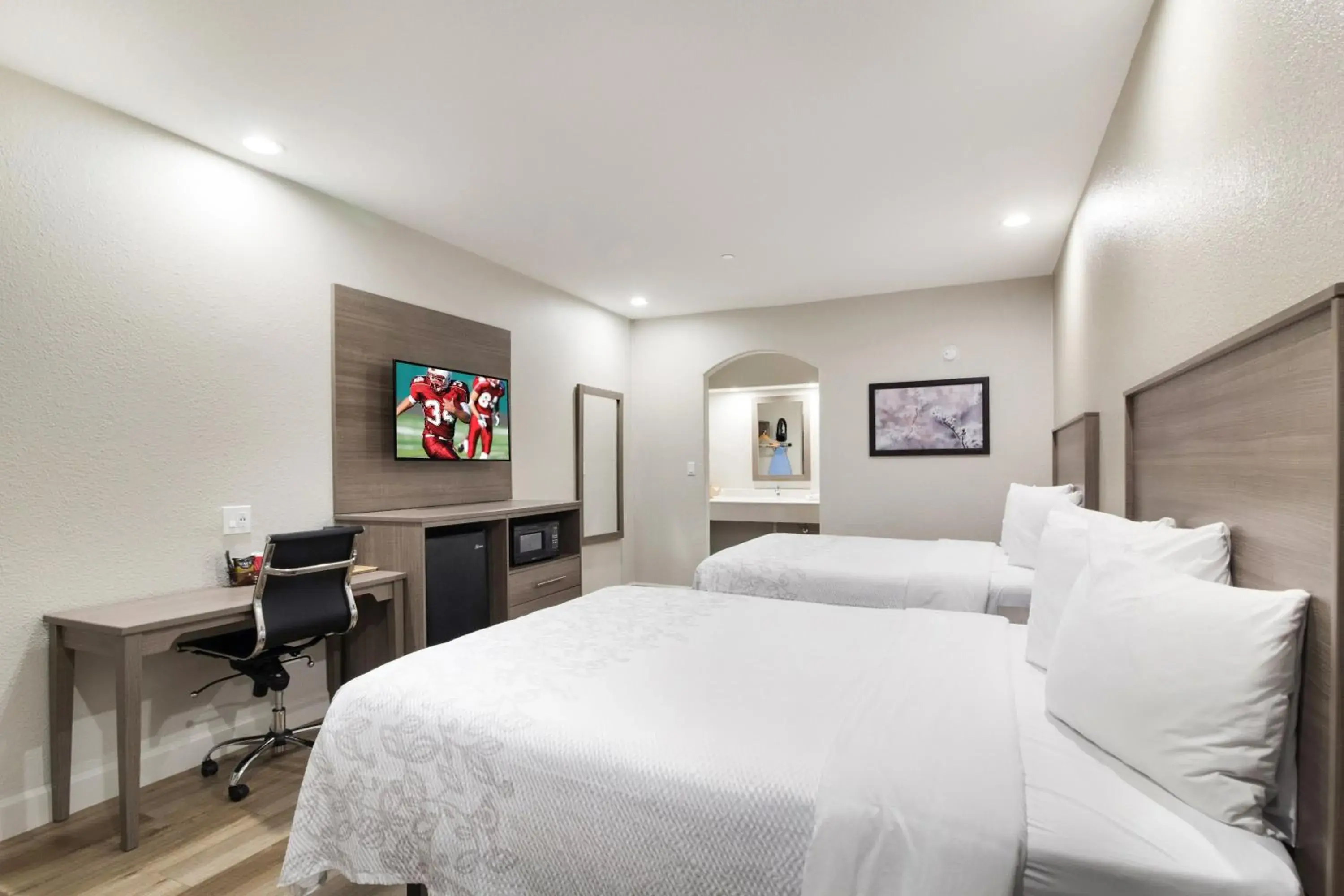 Superior Queen Room with Two Queen Beds - Disability Access/Smoke Free in Red Roof Inn PLUS + Galveston - Beachfront Superior Queen Room with Two Queen Beds - Disability Access/Smoke Free in Red Roof Inn PLUS + Galveston - Beachfront