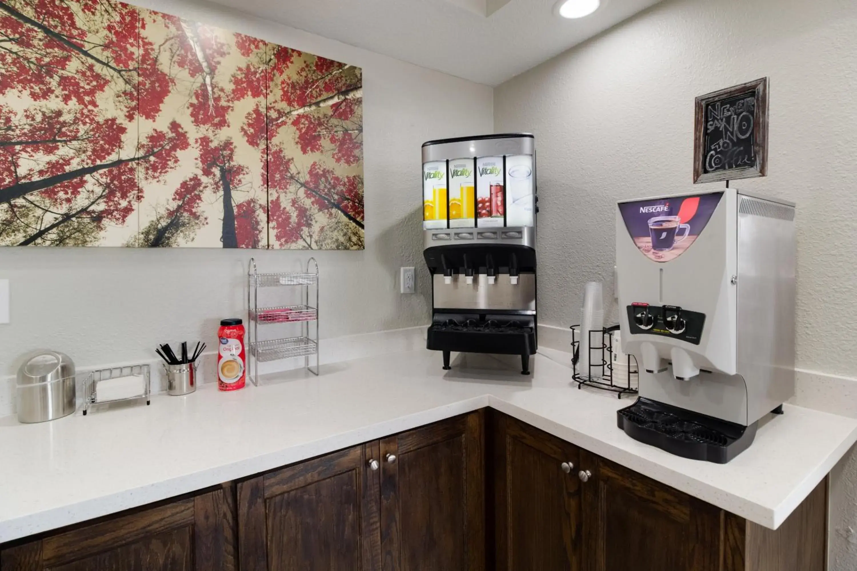 Breakfast in Red Roof Inn PLUS + Galveston - Beachfront Breakfast in Red Roof Inn PLUS + Galveston - Beachfront