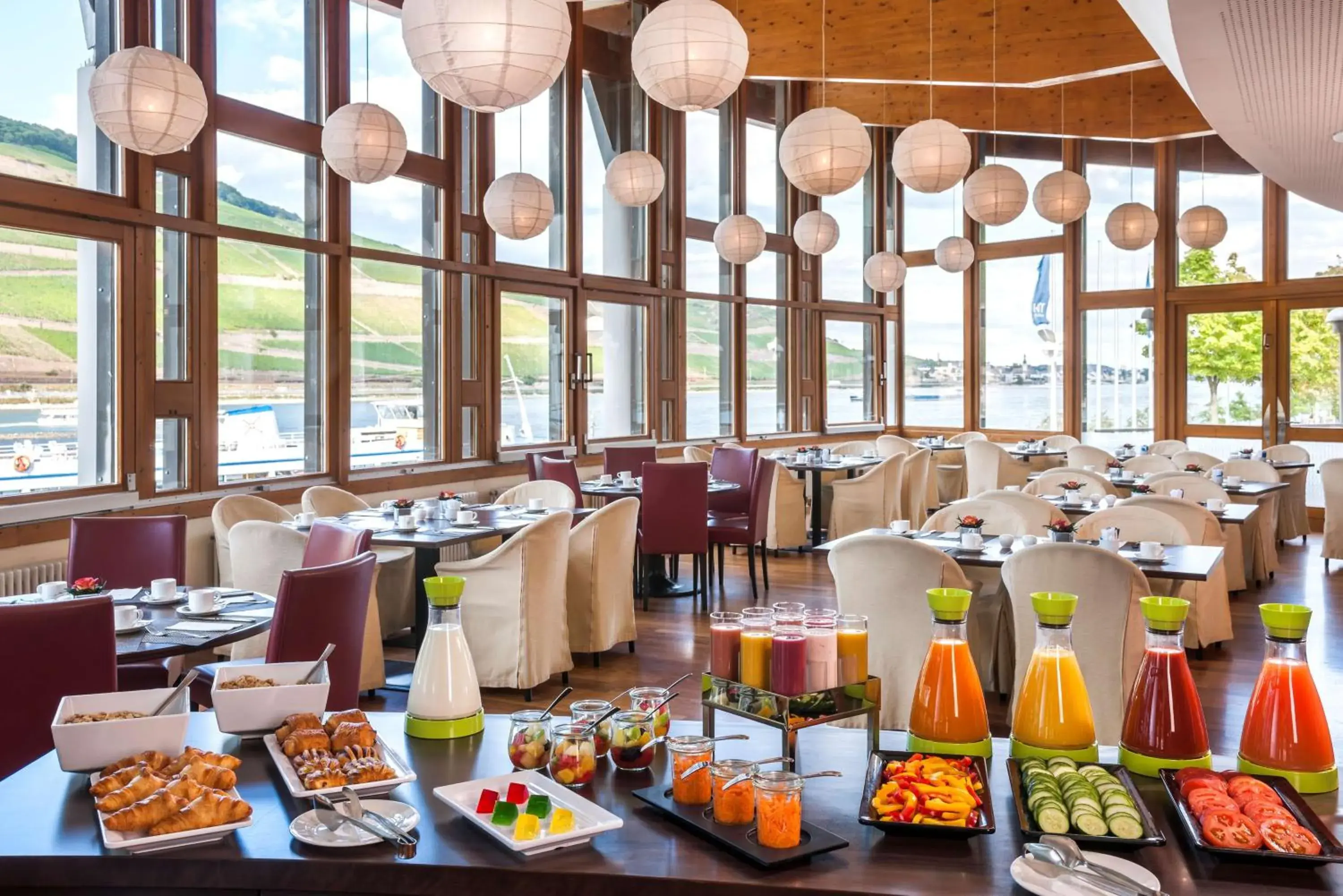 Restaurant/places to eat in NH Bingen Restaurant/places to eat in NH Bingen