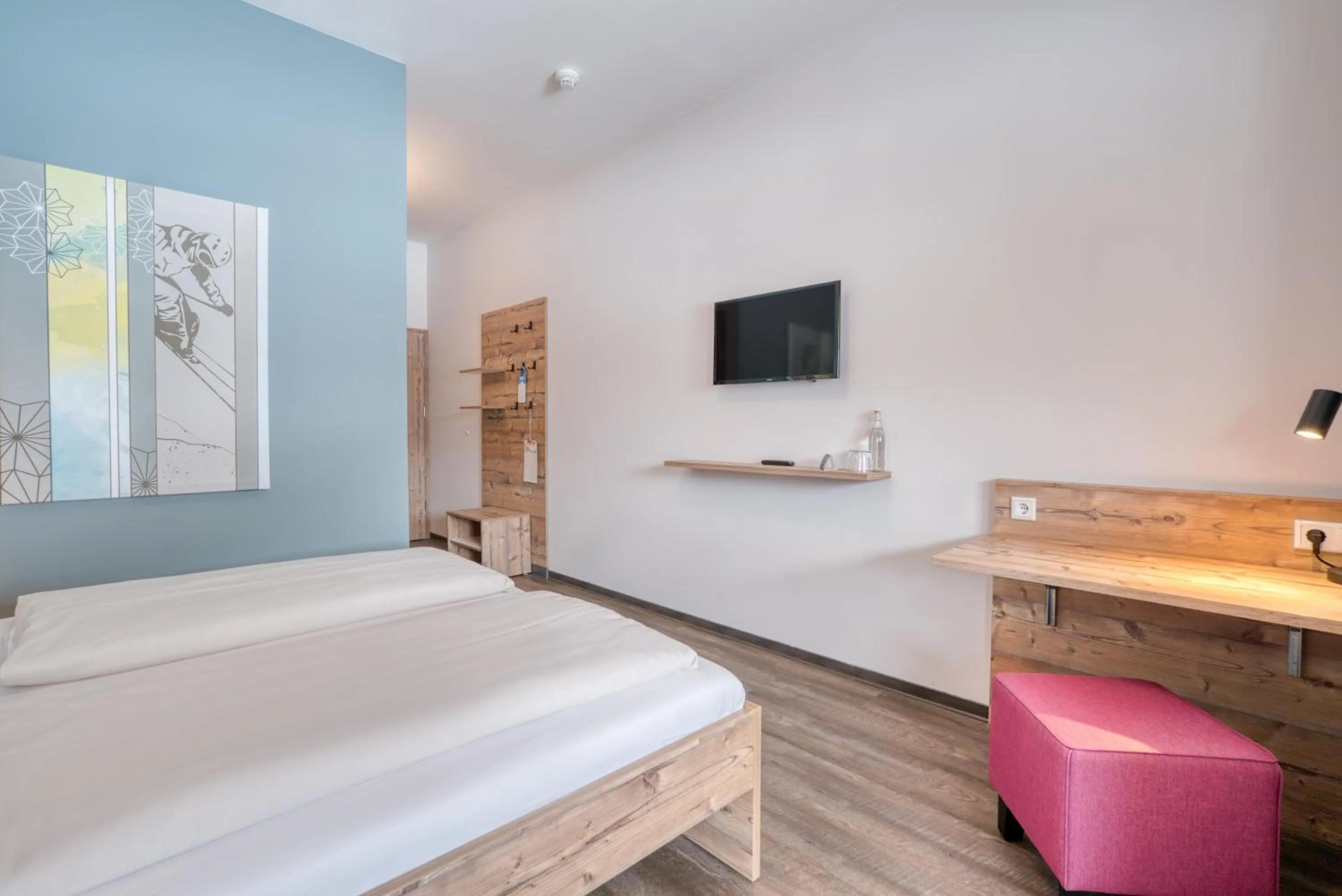 Photo of the whole room, Bed in COOEE alpin Hotel Bad Kleinkirchheim