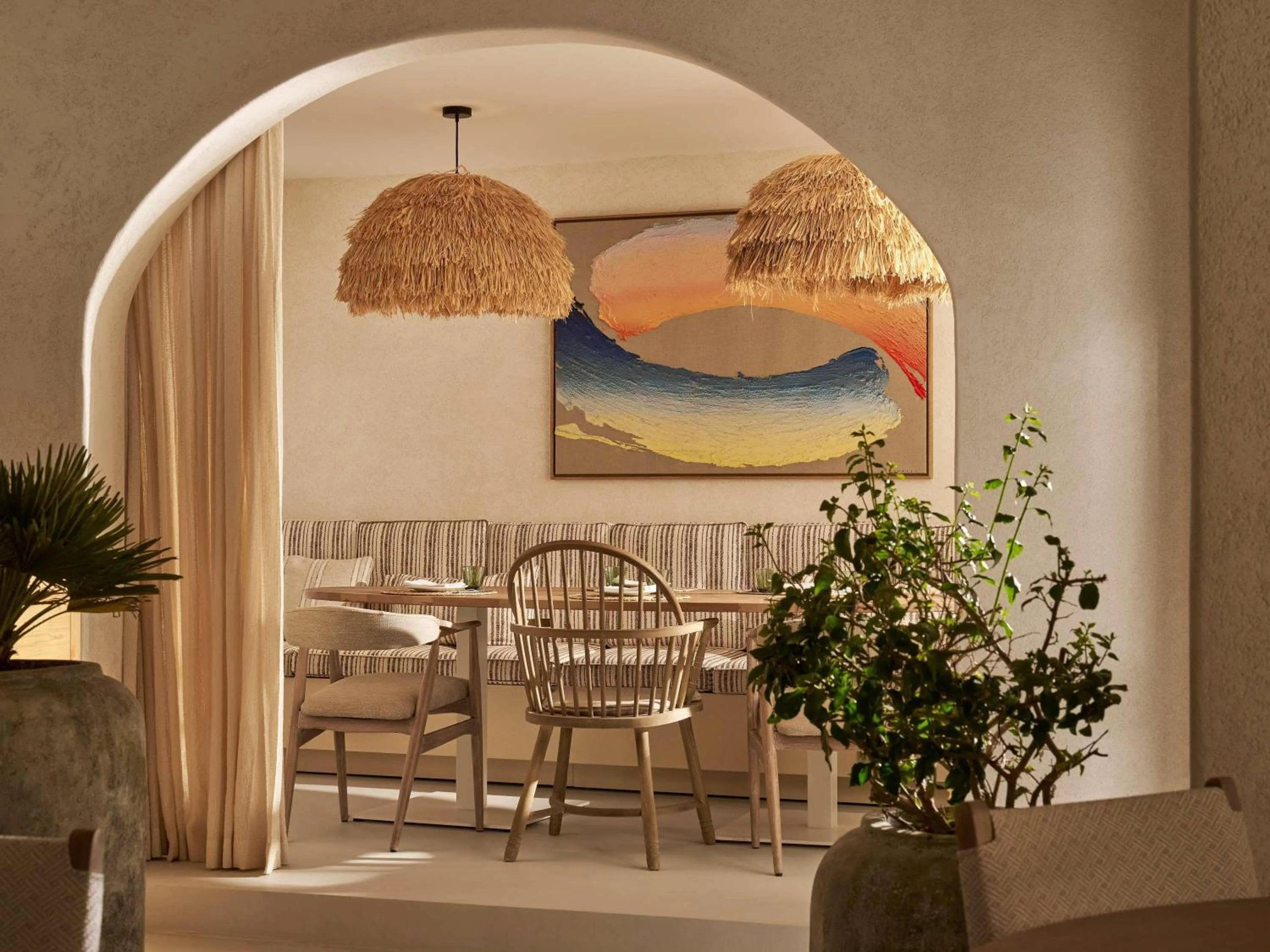 Restaurant/places to eat in Hyde Ibiza