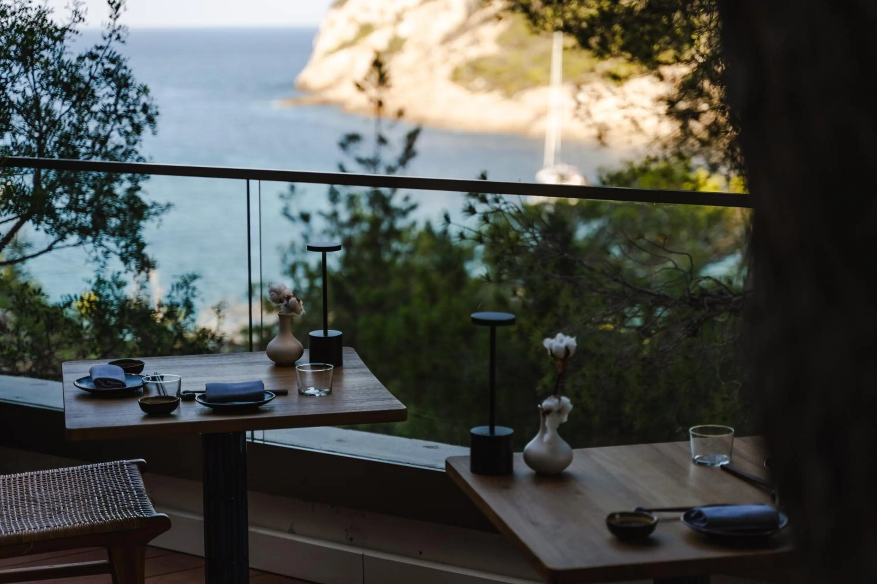 Restaurant/places to eat in Hyde Ibiza