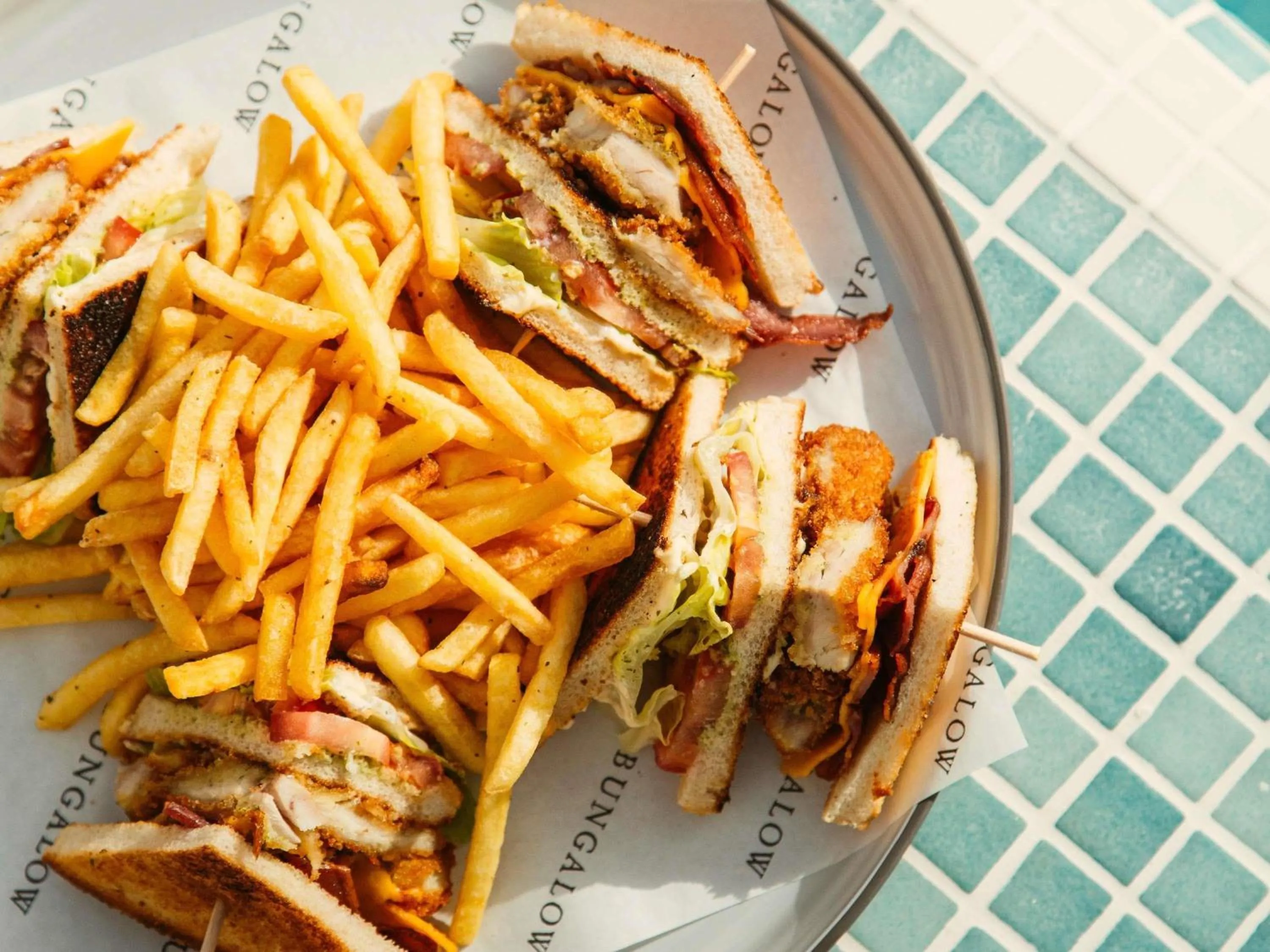 Restaurant/places to eat in Hyde Ibiza