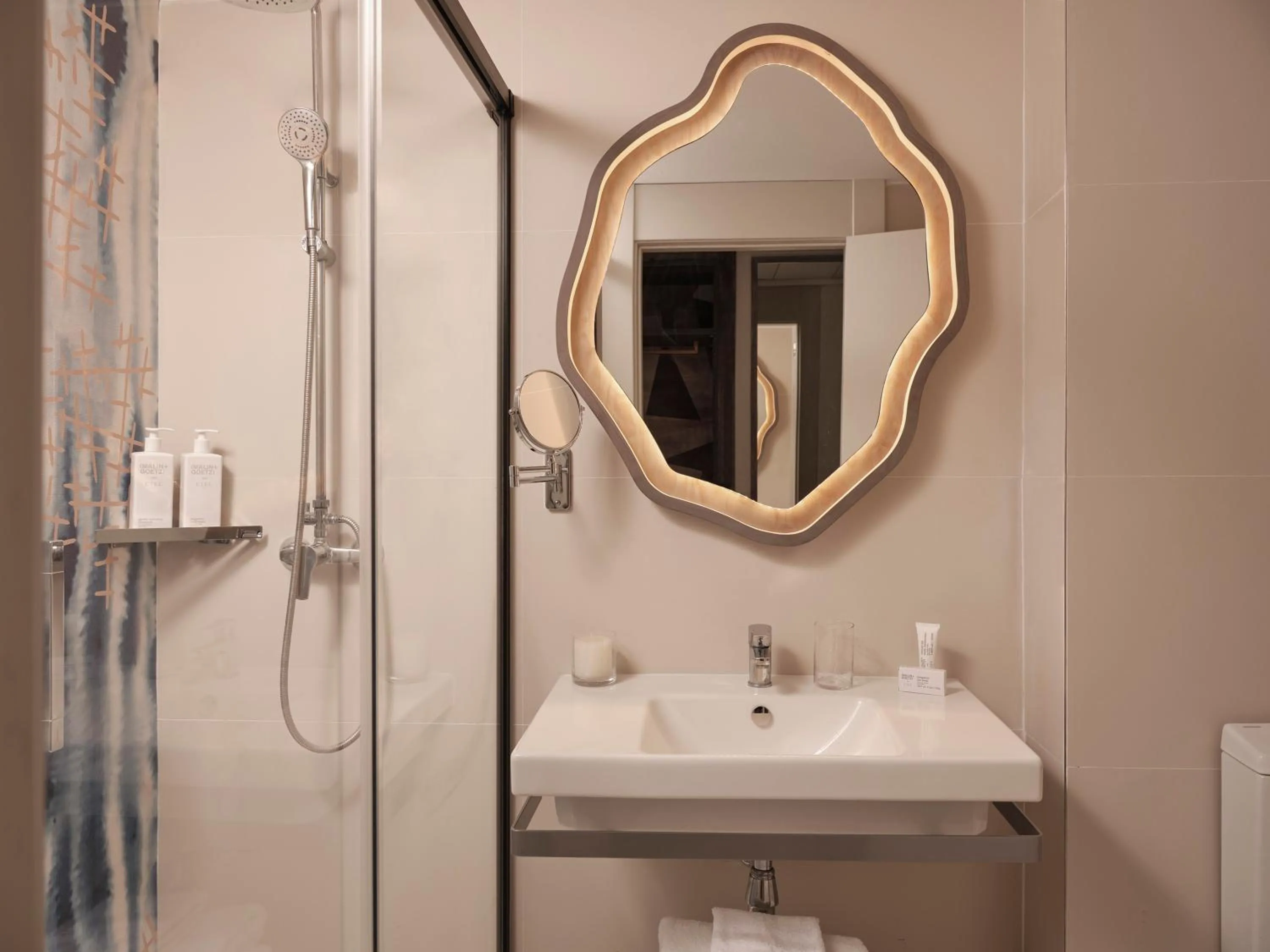 Bathroom in Hyde Ibiza