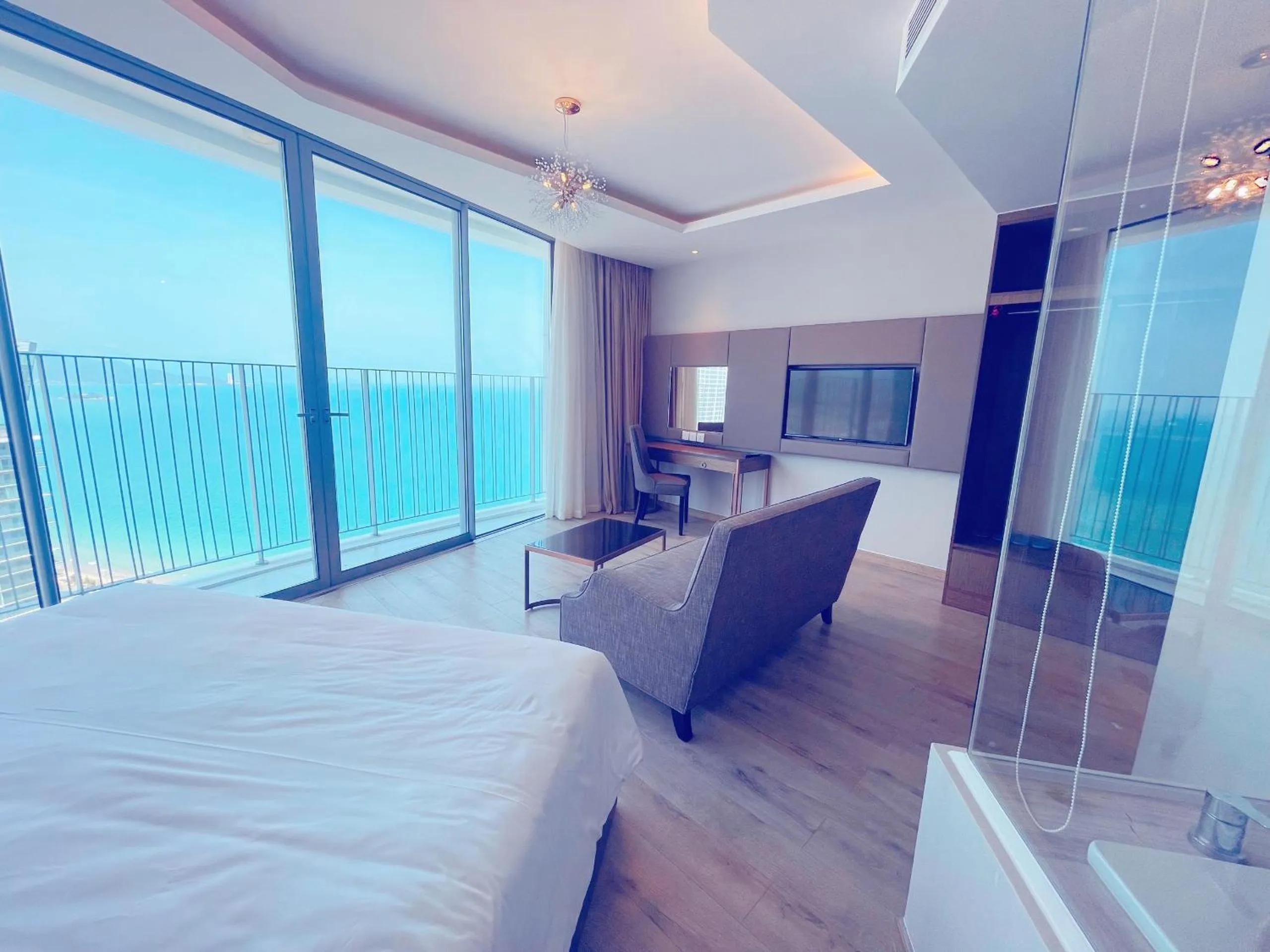 Bed in PANORAMA Condotel by HLG