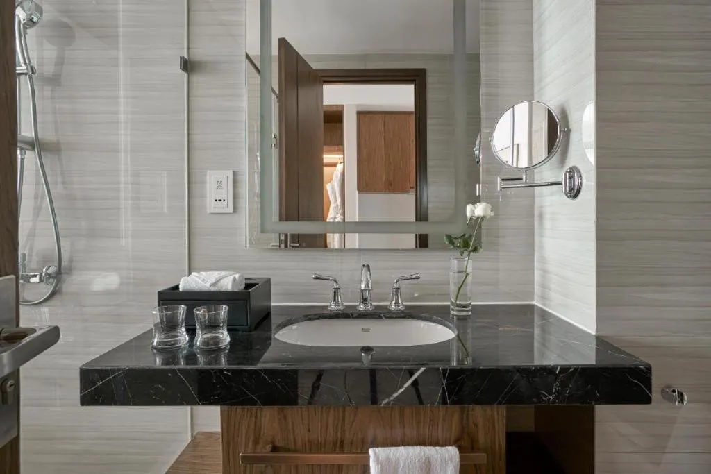 Bathroom in PANORAMA Condotel by HLG