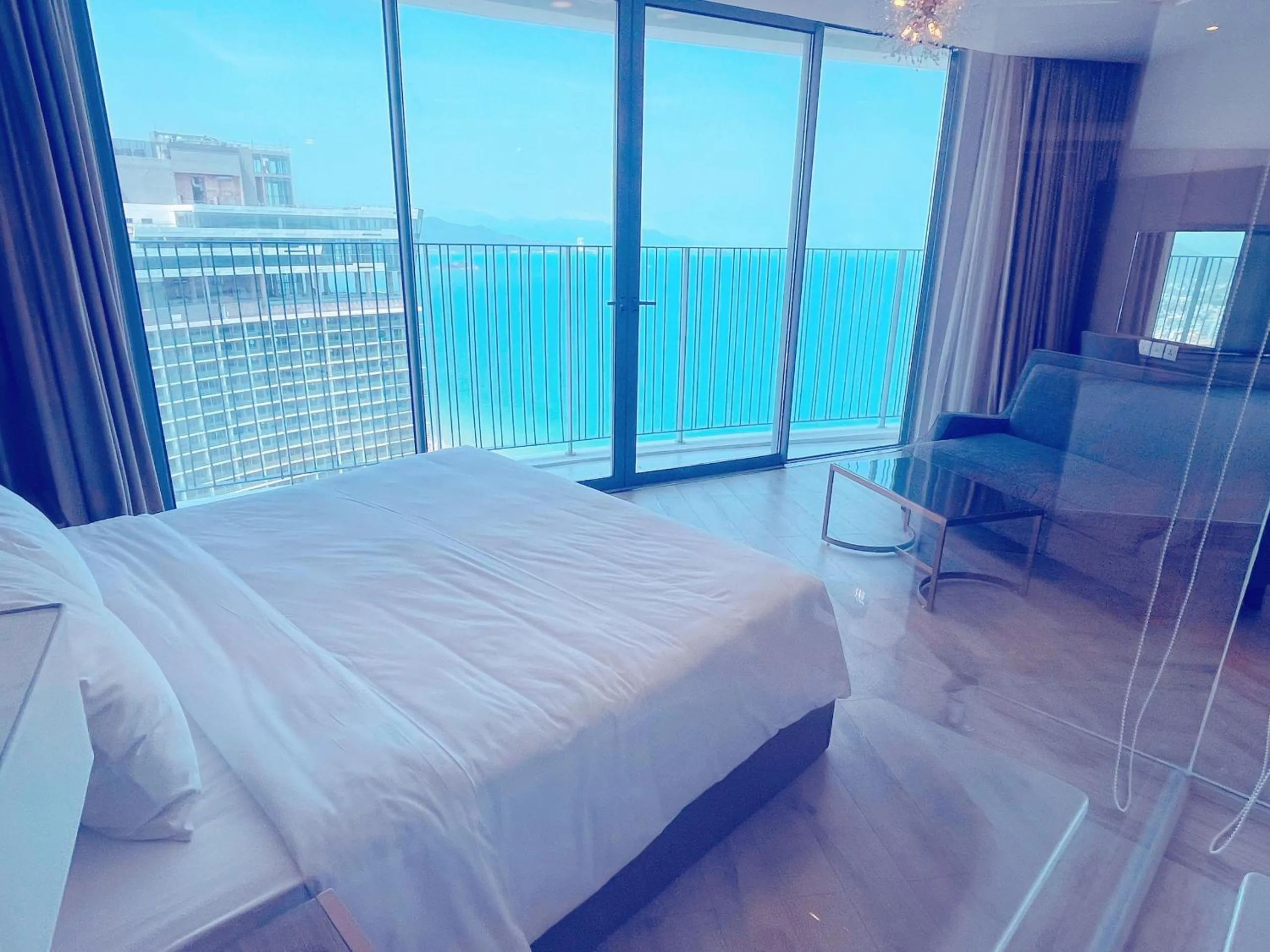 Bed in PANORAMA Condotel by HLG