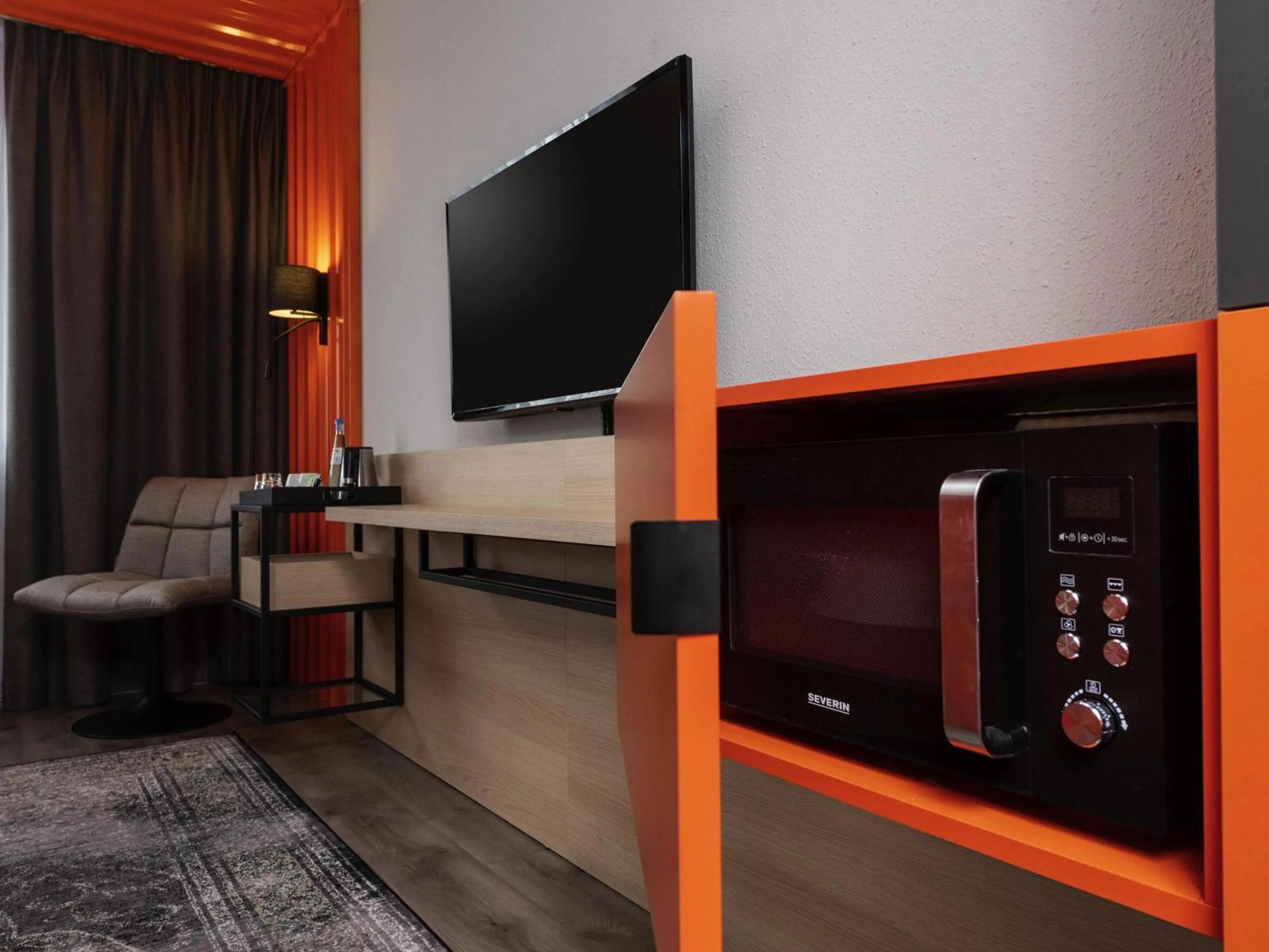 Bedroom in ibis Styles Berlin Treptow