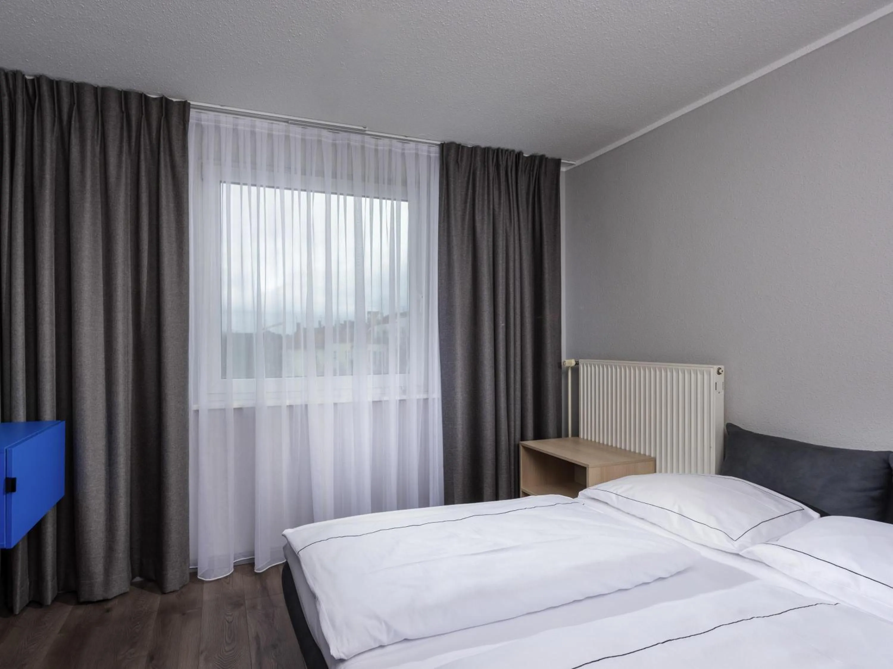 Bedroom, Bed in ibis Styles Berlin Treptow