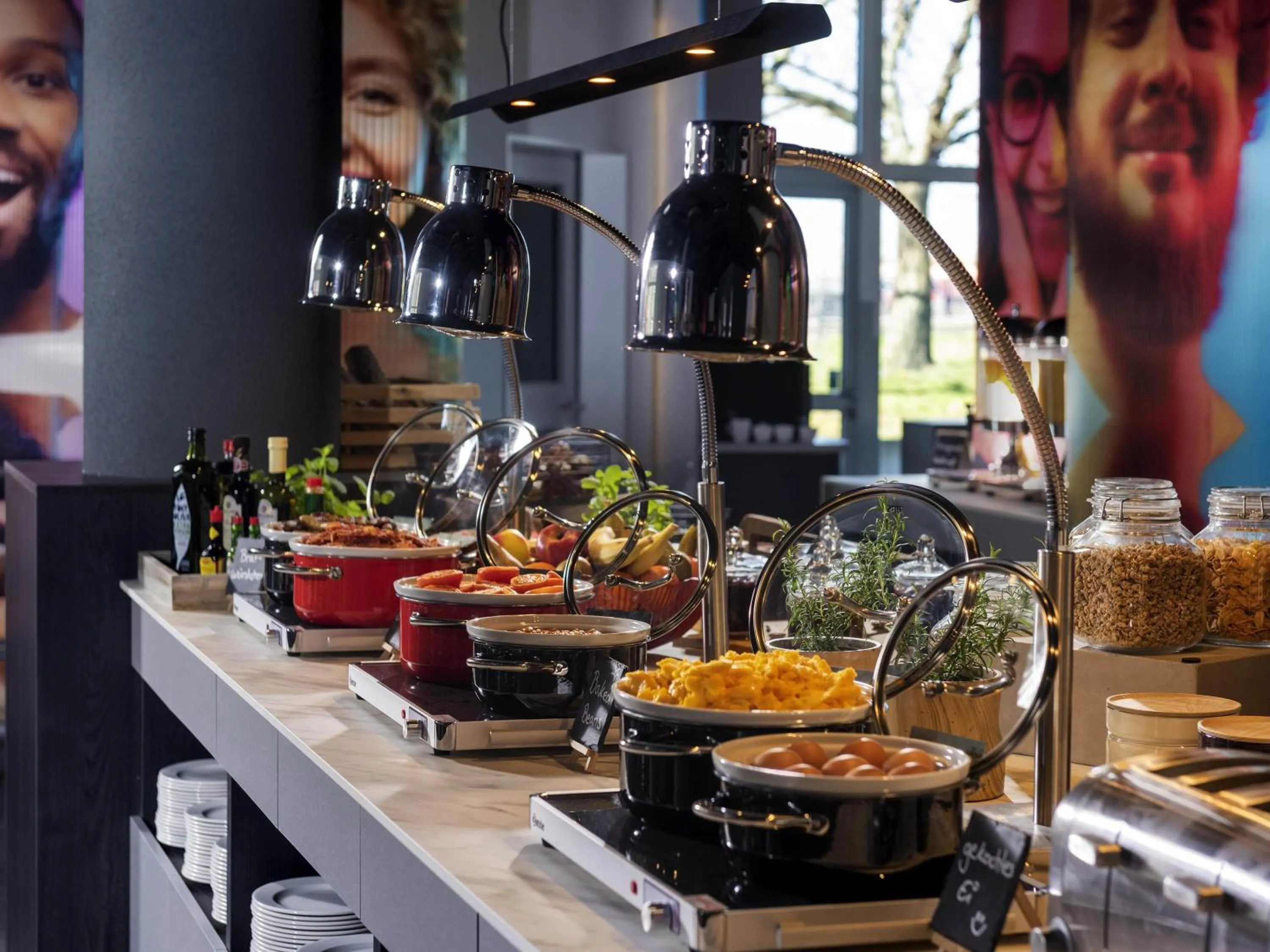 Restaurant/places to eat in ibis Styles Berlin Treptow