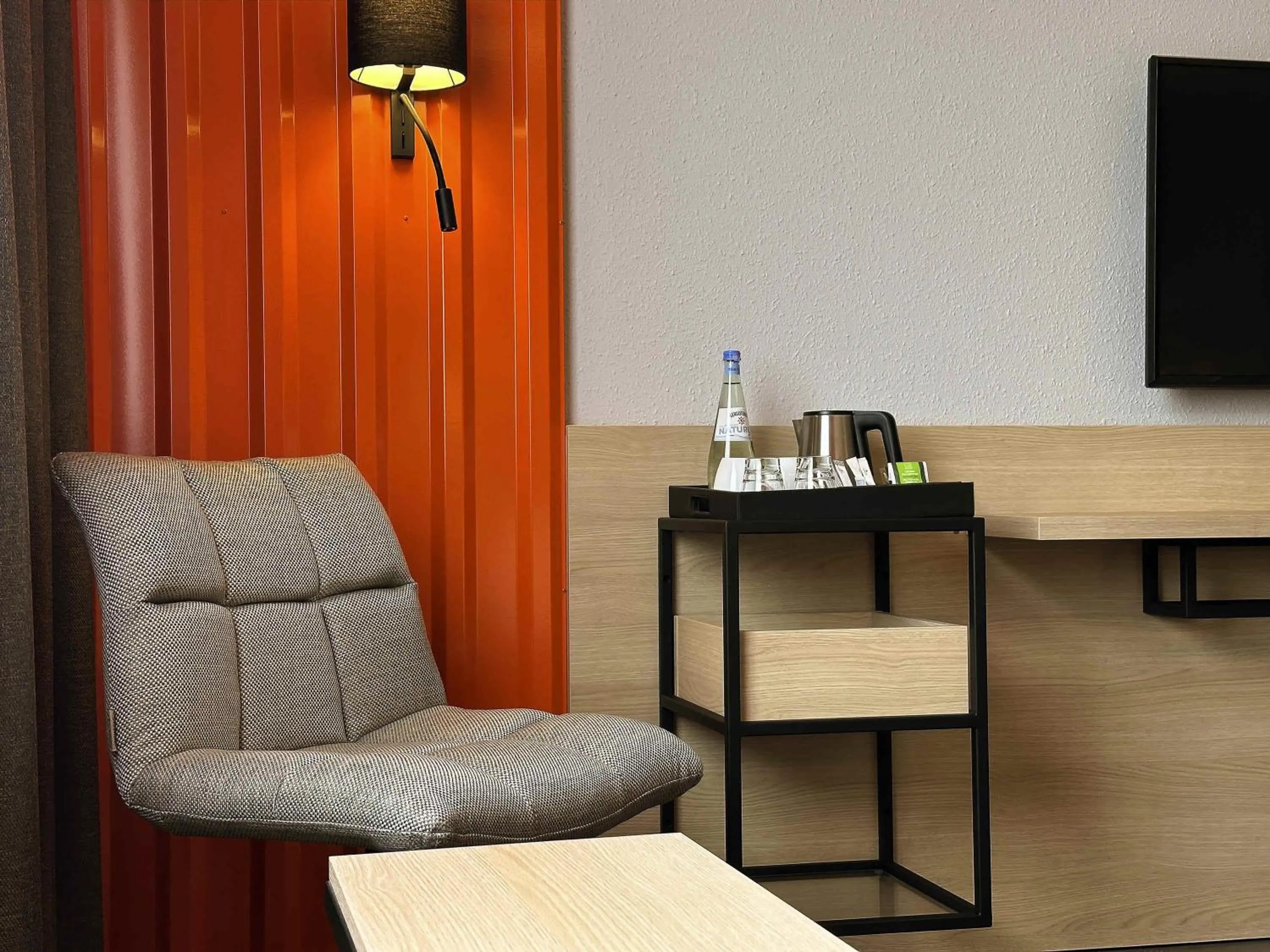 Bedroom in ibis Styles Berlin Treptow