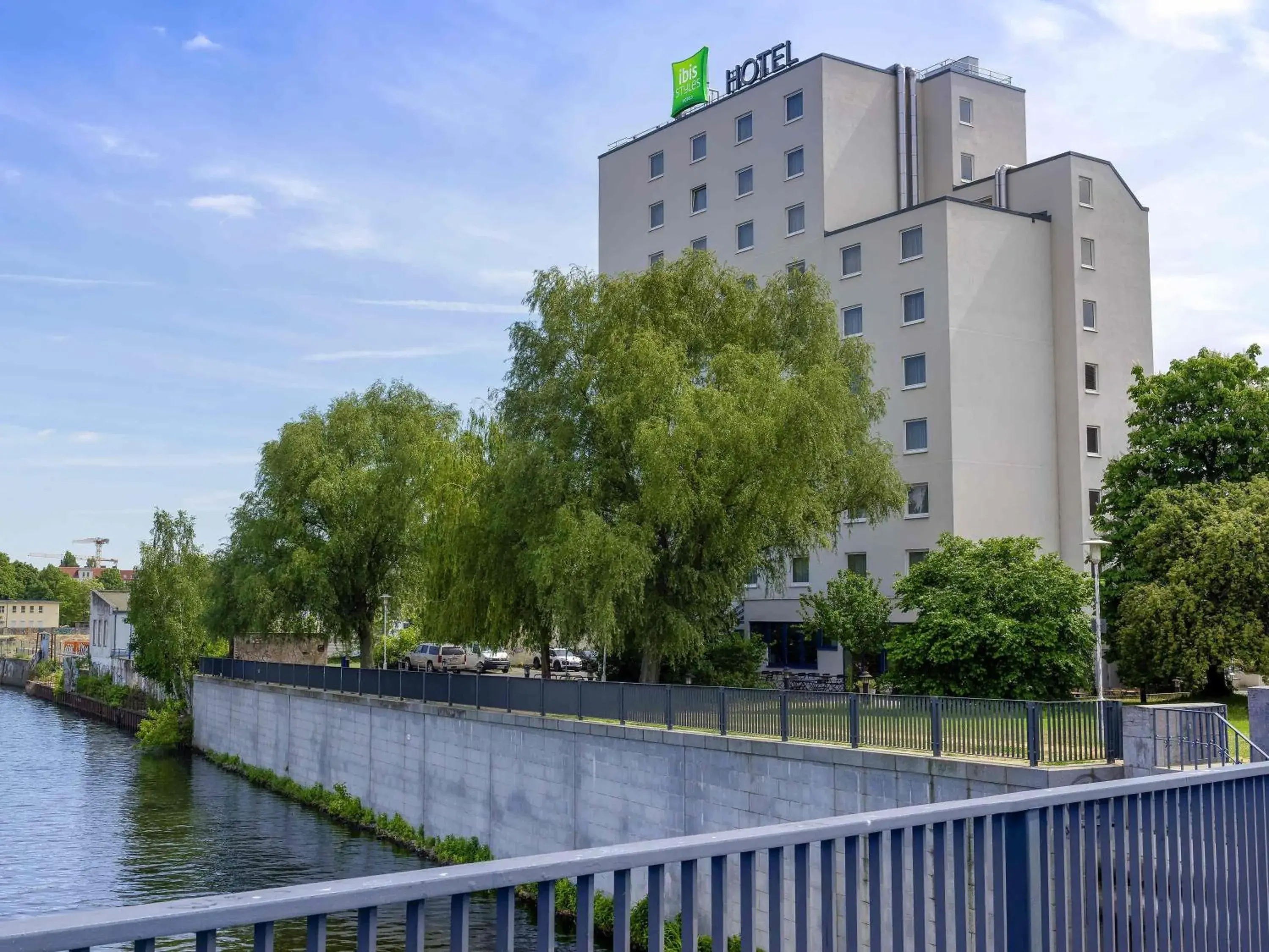 Property building in ibis Styles Berlin Treptow Property building in ibis Styles Berlin Treptow