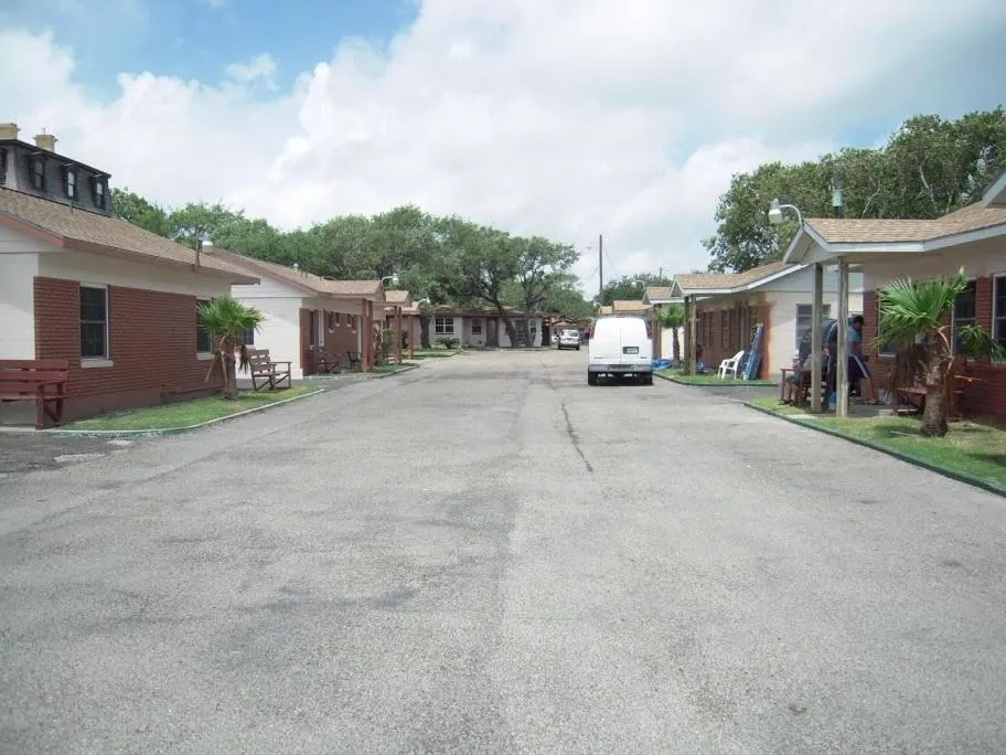 Property building in Bayfront Cottages