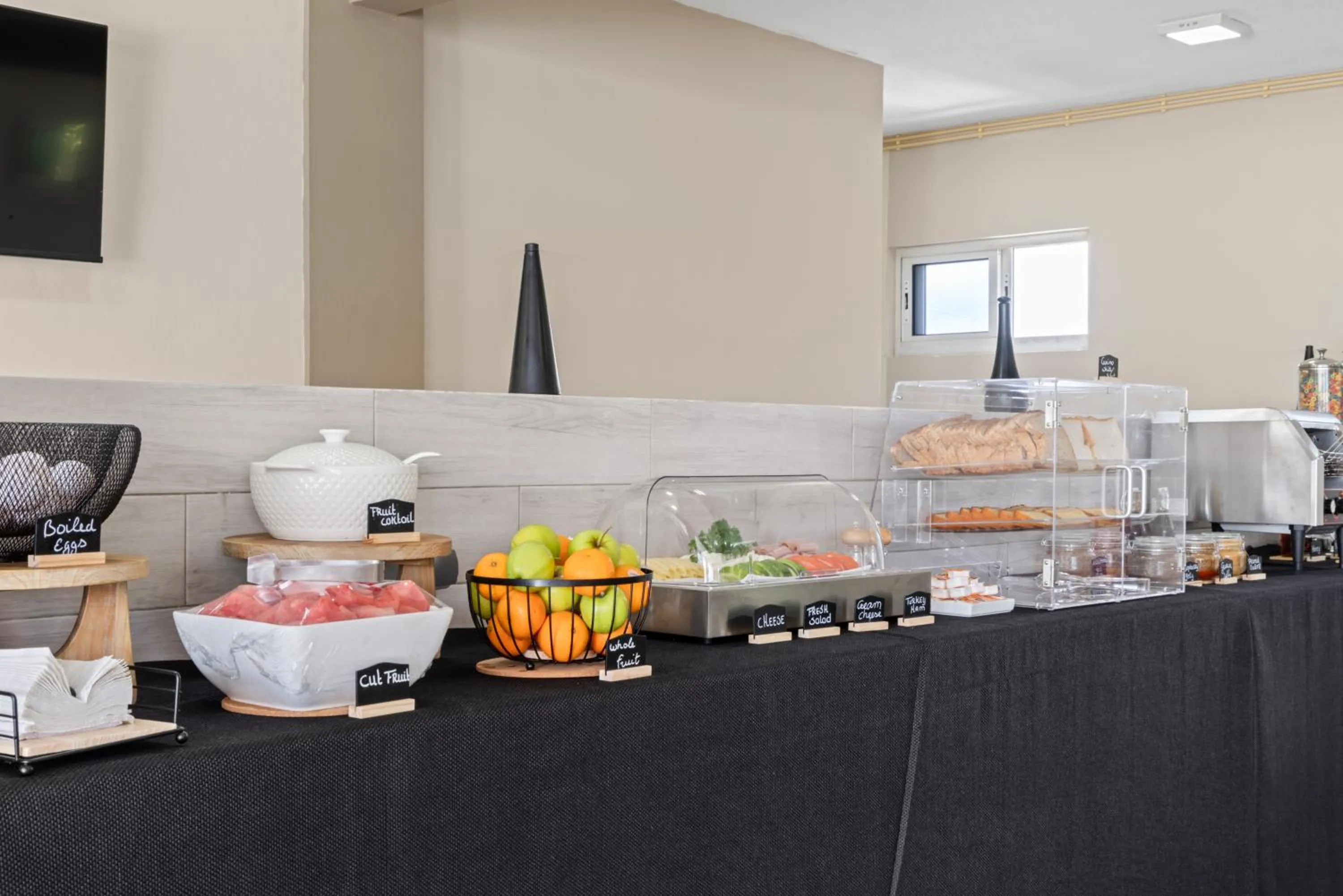 Continental breakfast in Brion City Hotel BW Signature Collection