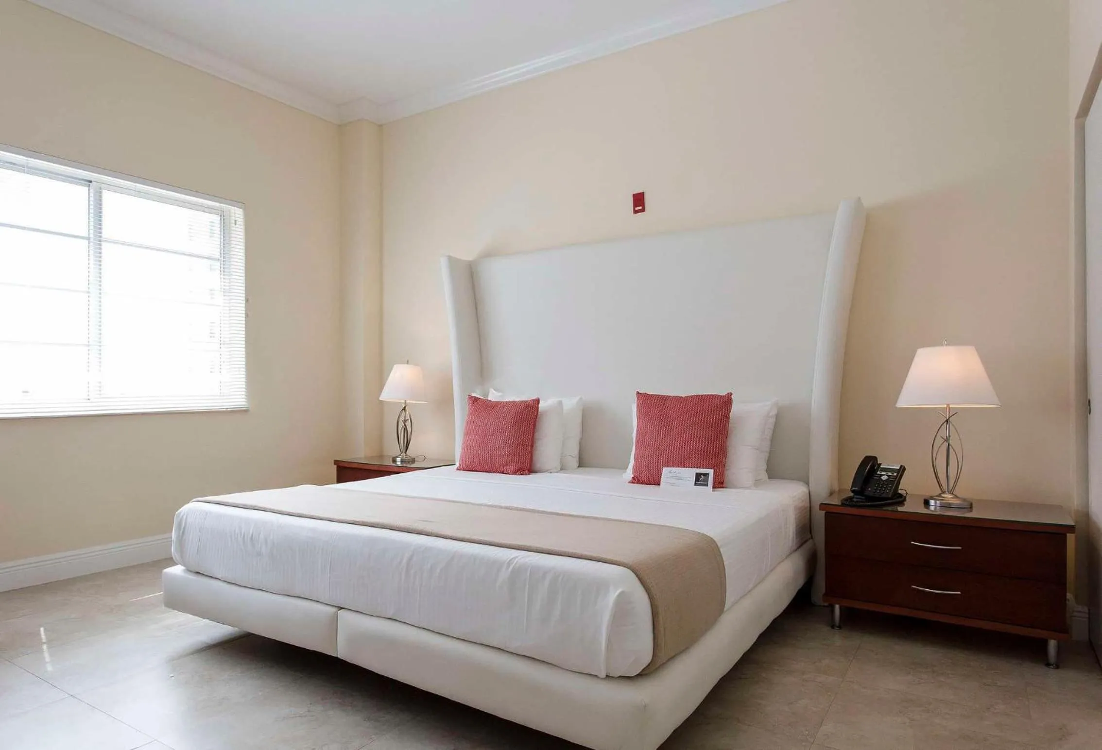 Bed in Westover Arms Hotel