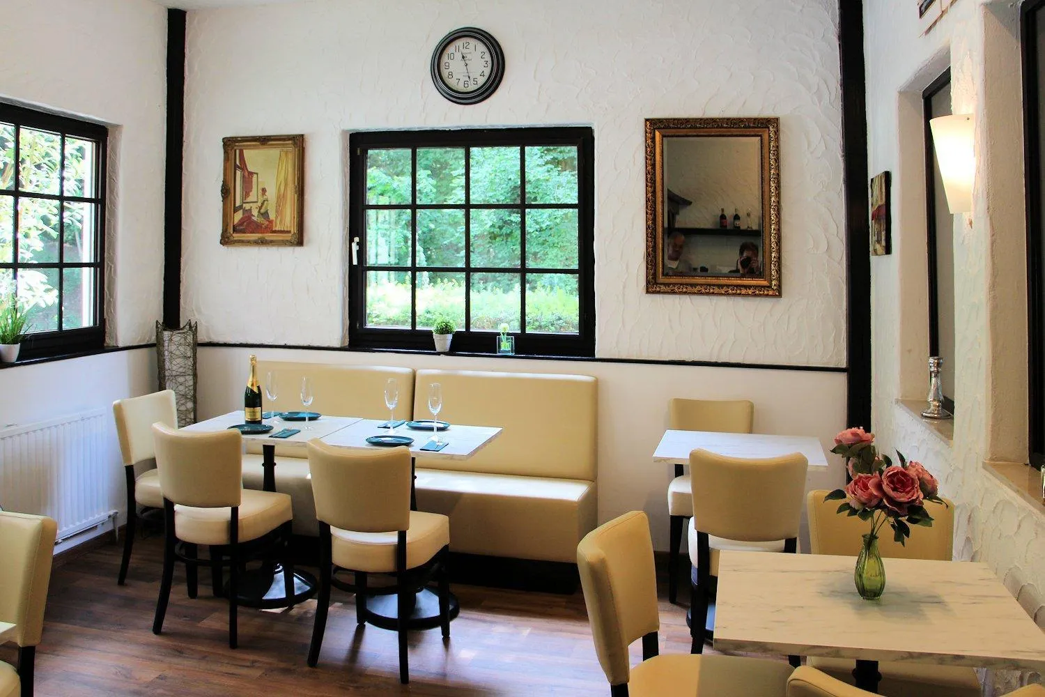 Restaurant/places to eat in Haus Teufenbach