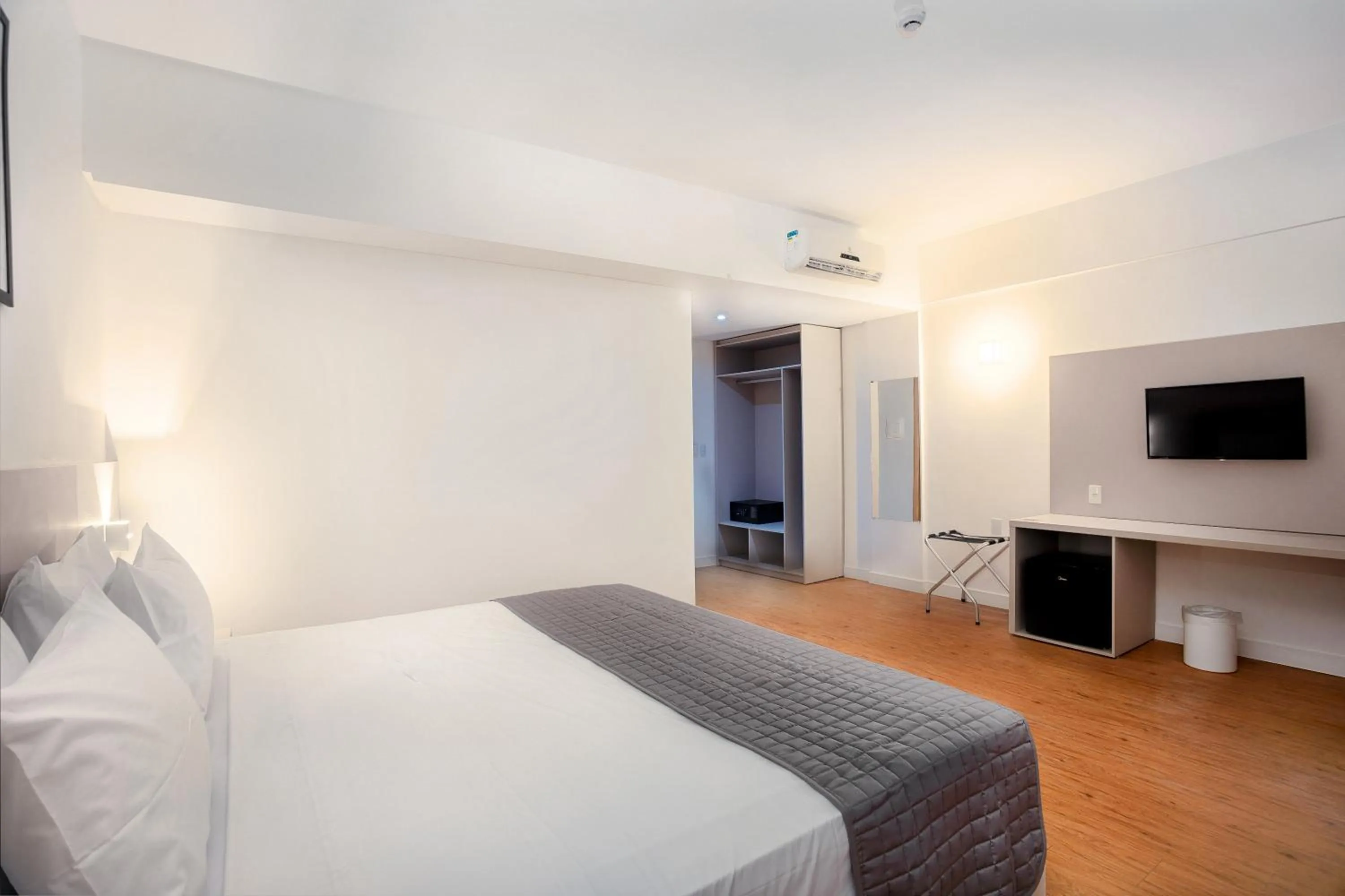 Bedroom, Bed in Go Inn Goiana by Atlantica Hotels