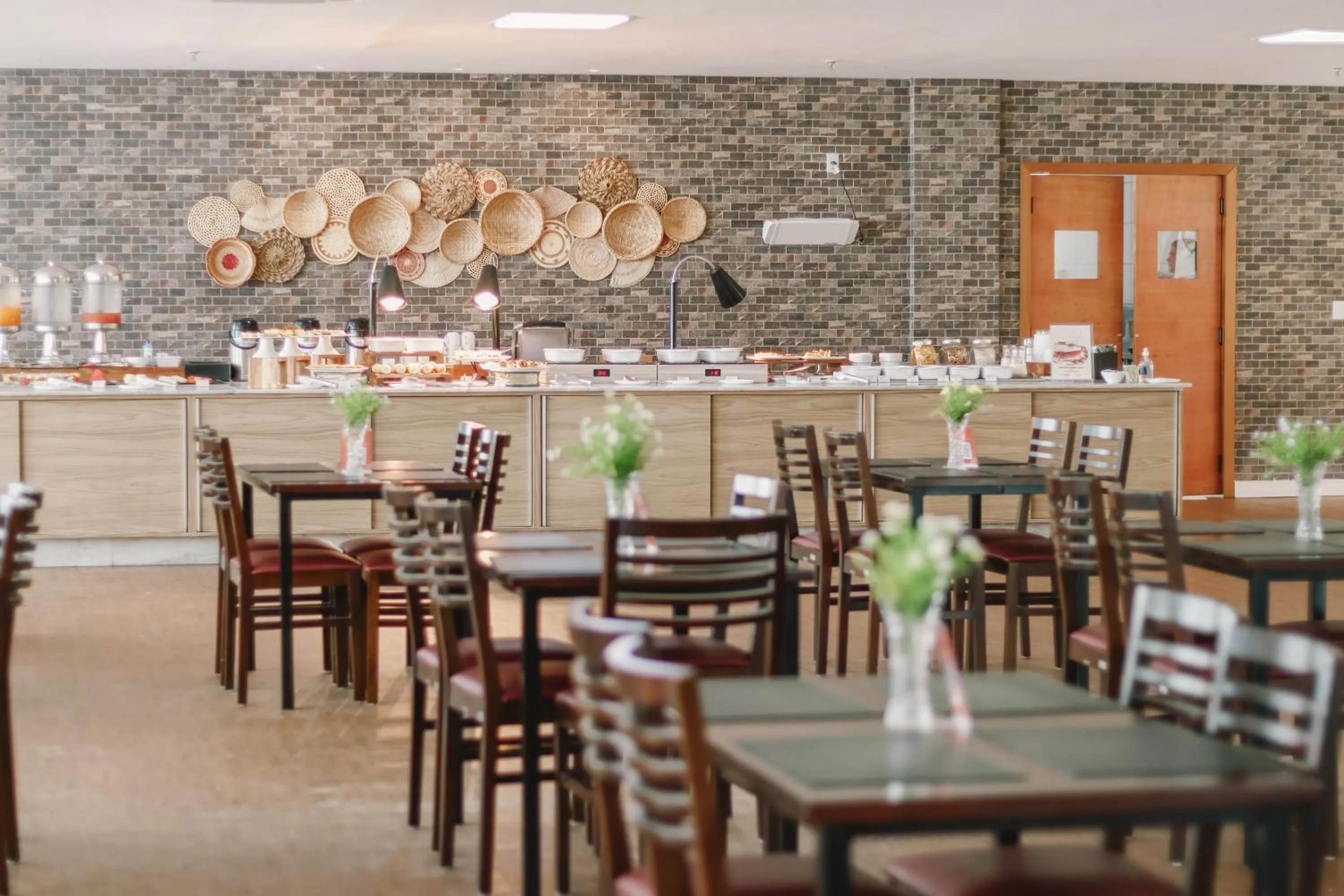 Restaurant/places to eat in Go Inn Goiana by Atlantica Hotels