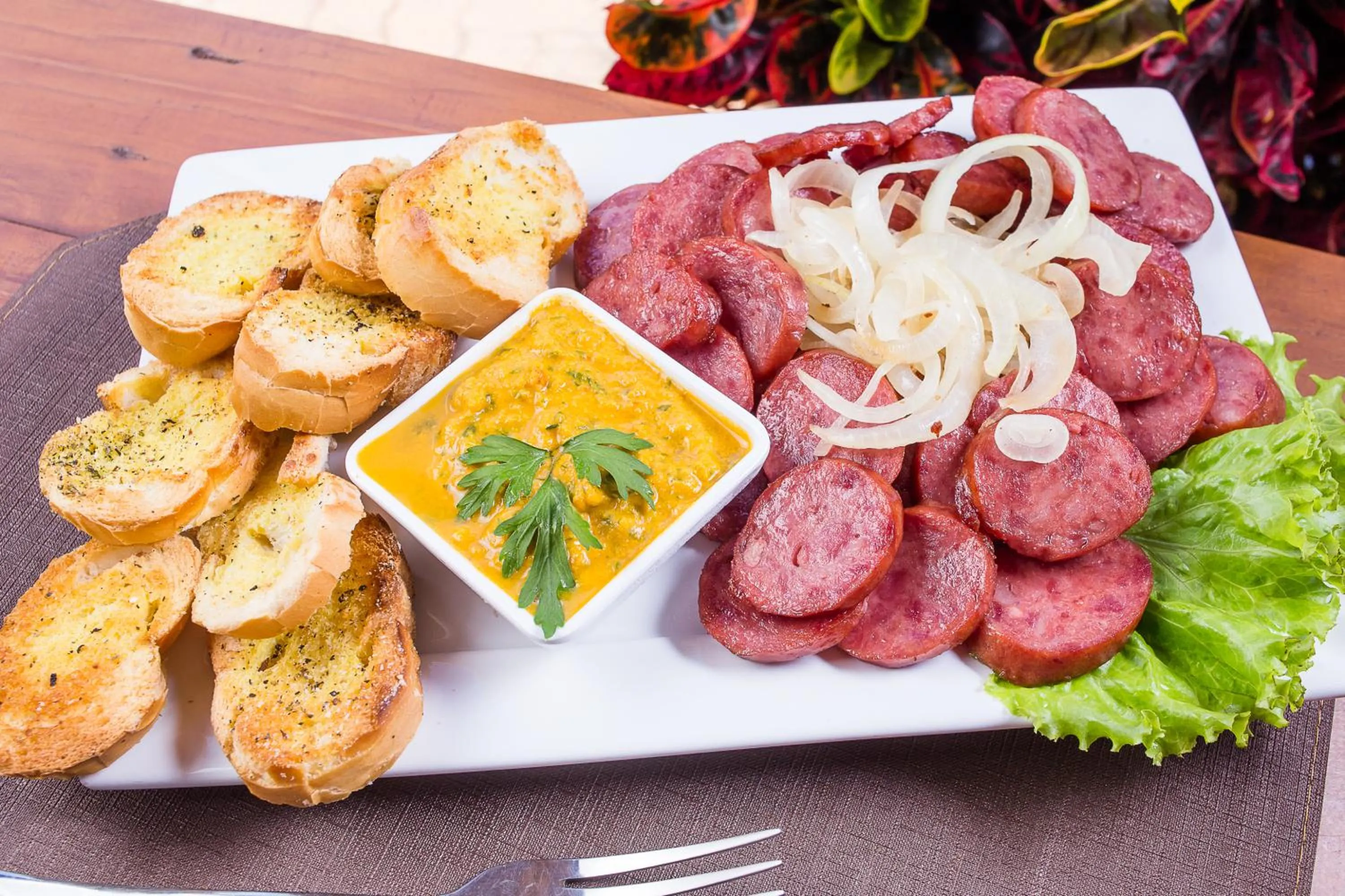 Restaurant/places to eat in Ville Hotel Gramadão