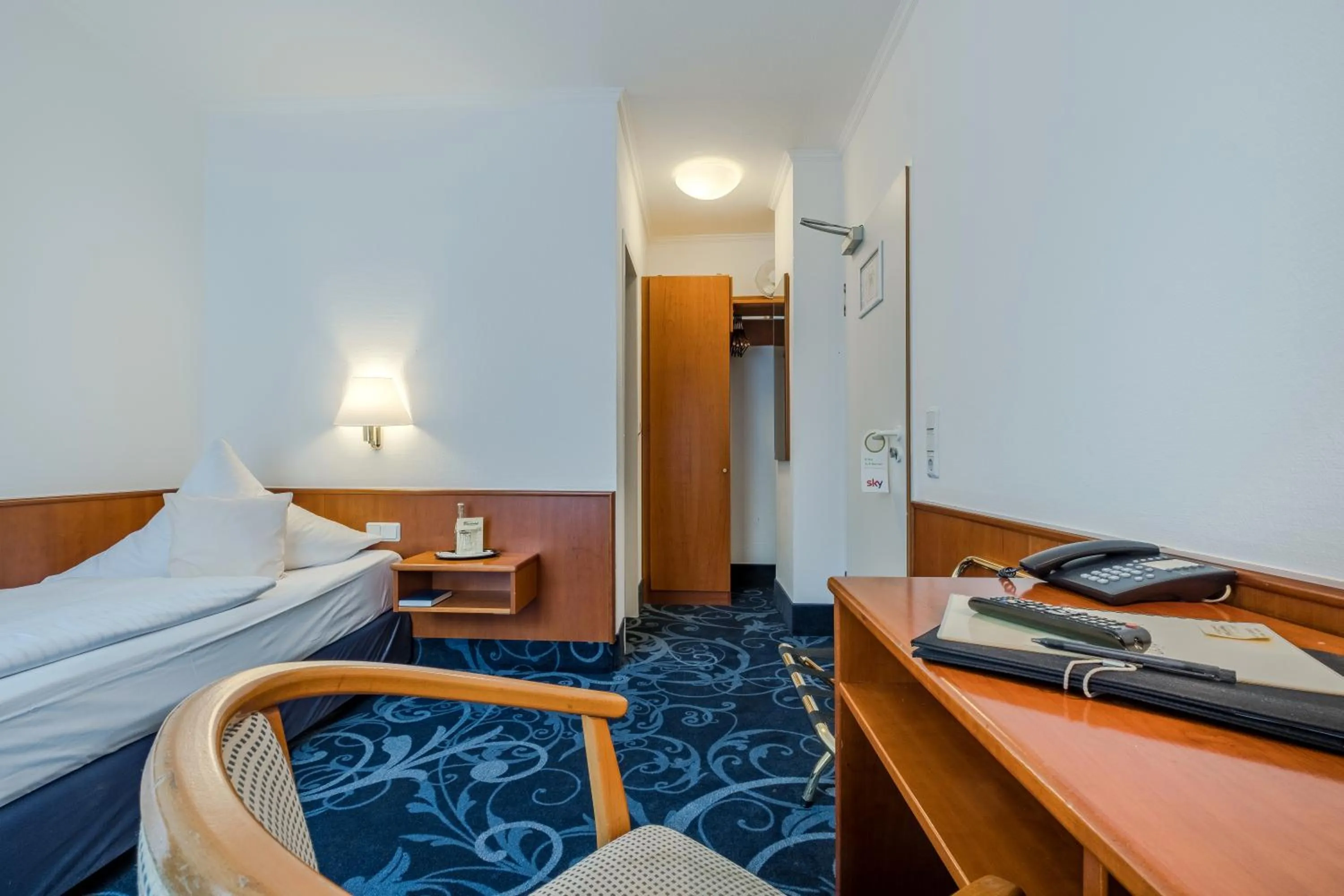 Photo of the whole room, Bed in Hotel Gertrudenhof