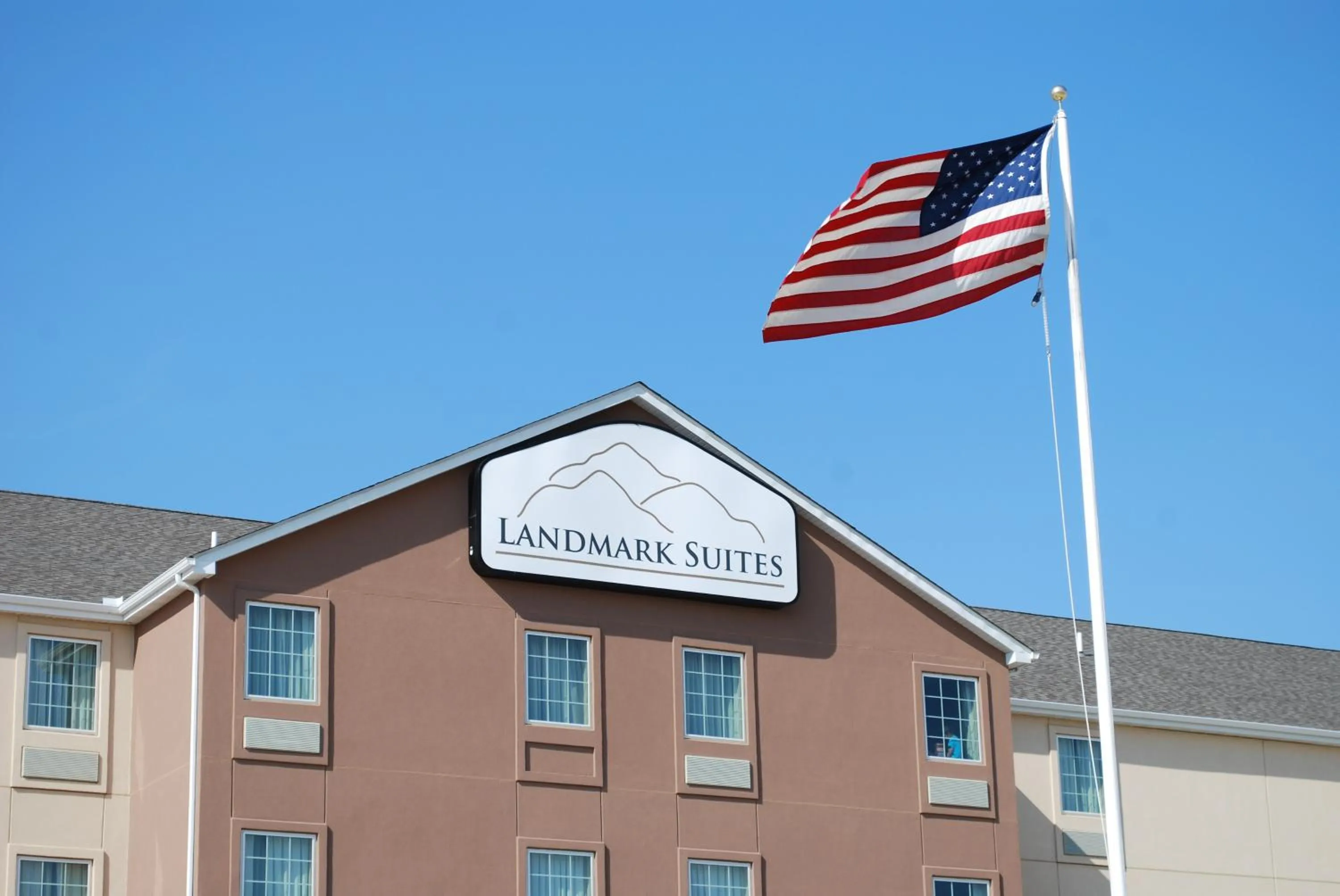 Property building in Landmark Suites - Williston
