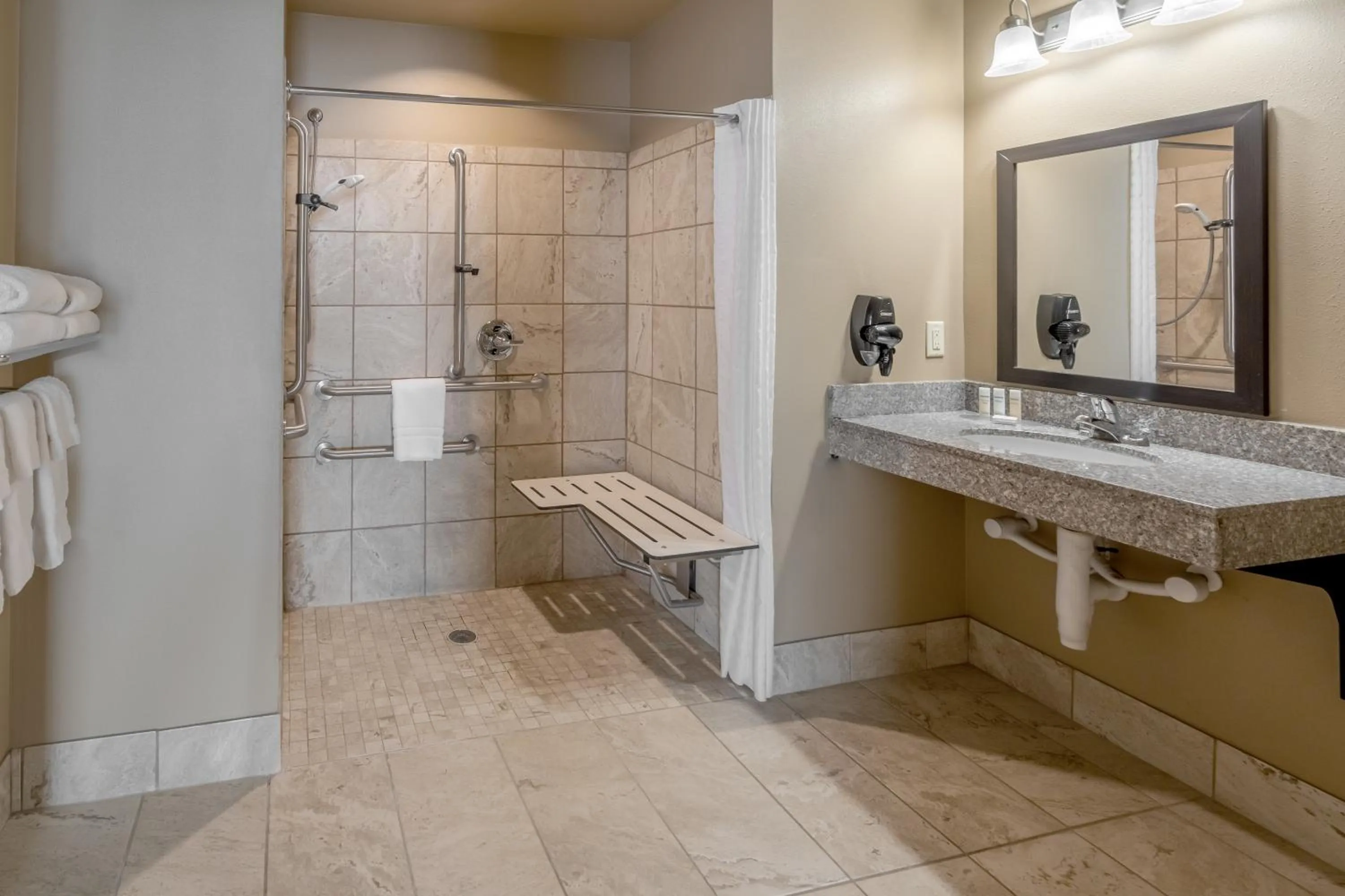 Shower in Landmark Suites - Williston
