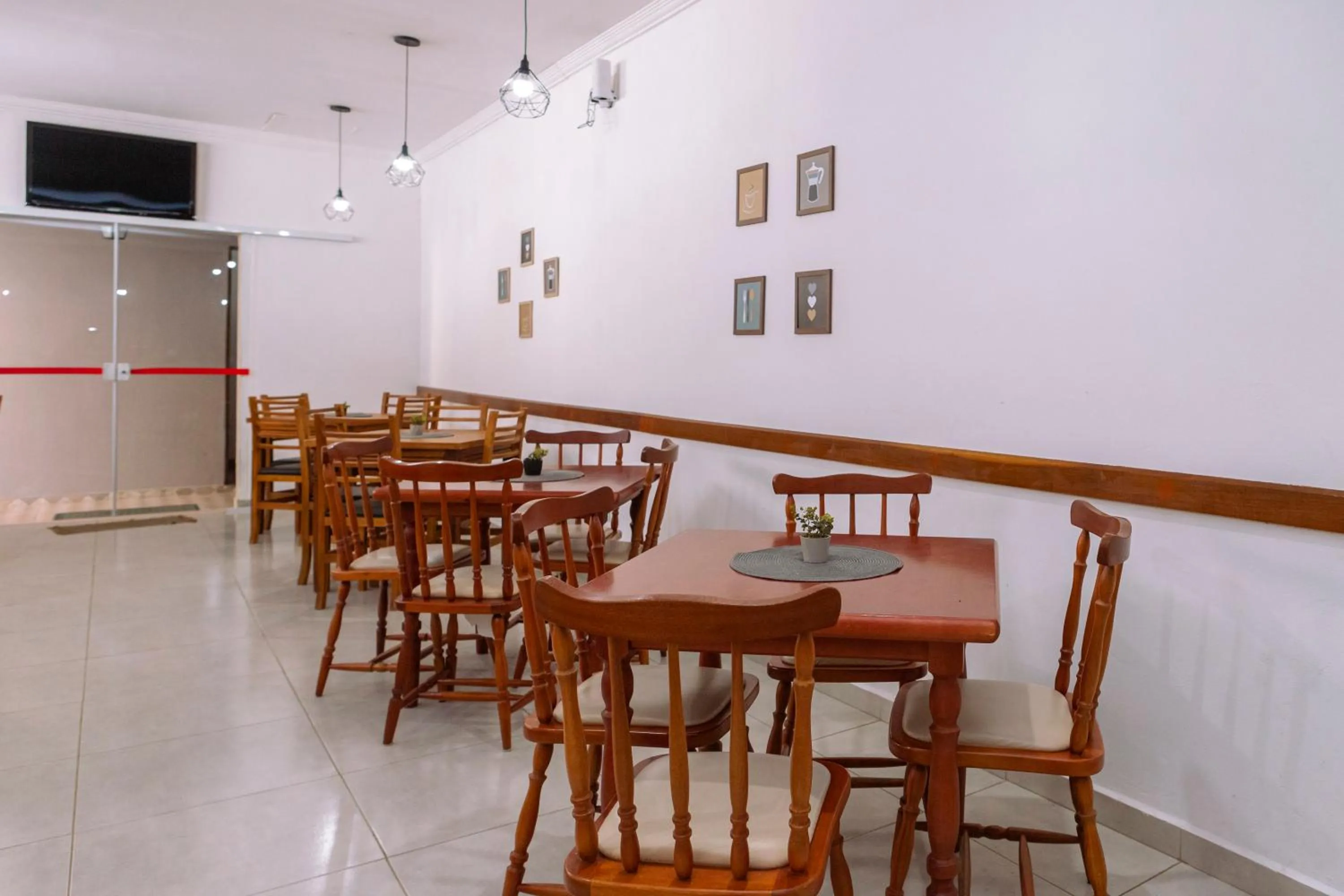 Restaurant/places to eat in Pousada Portal da Serra