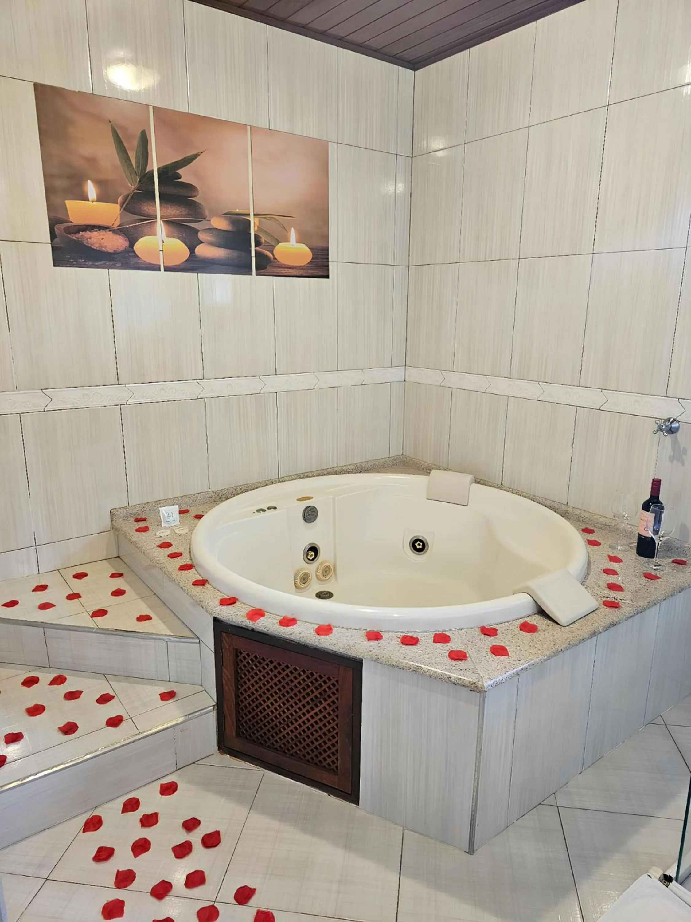 Hot Tub in Pousada Portal da Serra