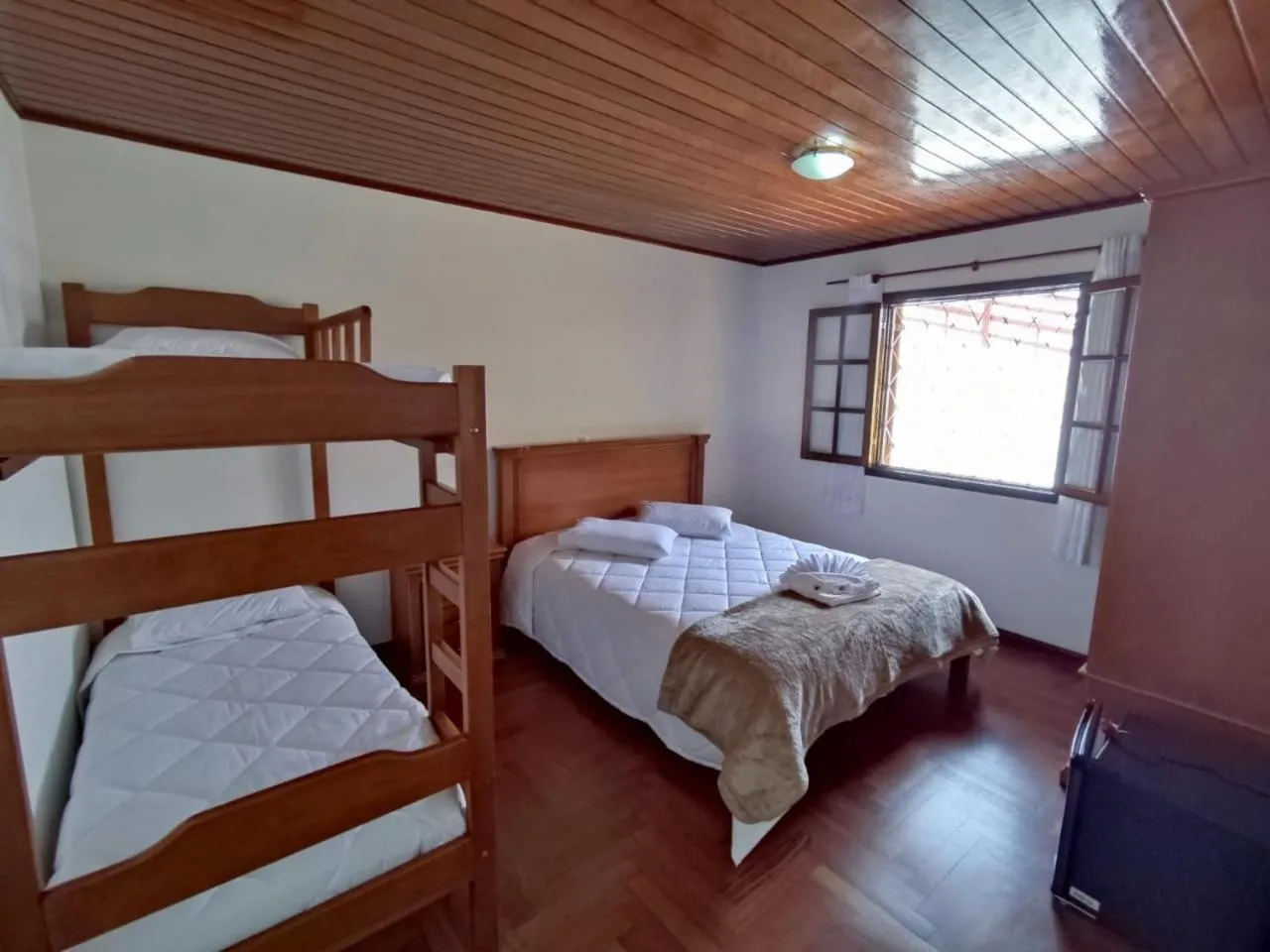 Photo of the whole room, Bed in Pousada Portal da Serra