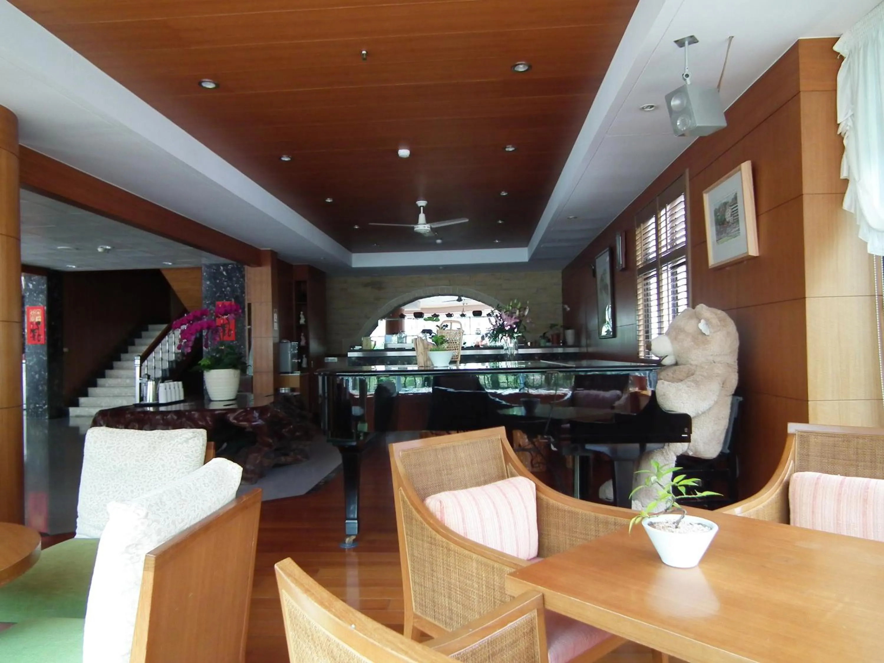 Lounge or bar in Honey Moon Hotel