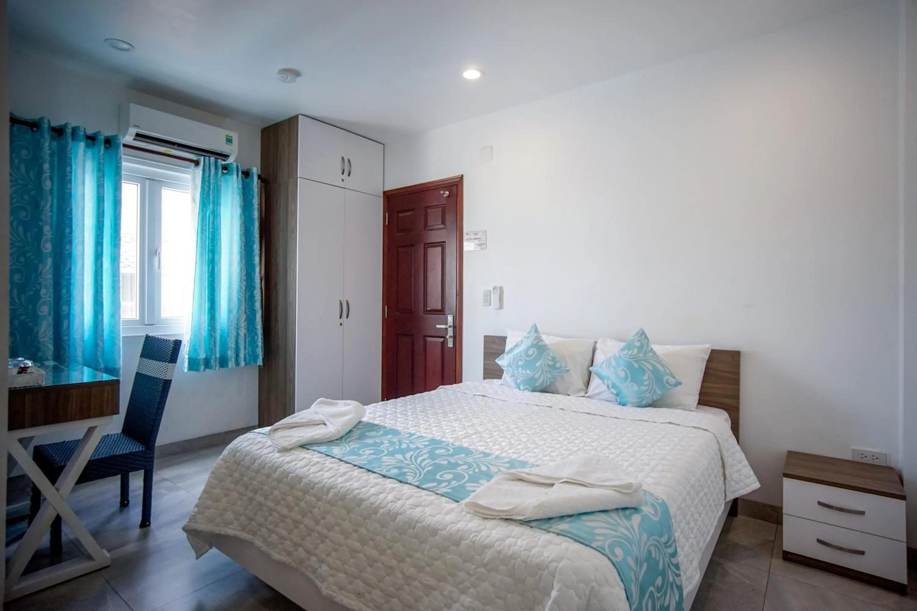 Bed in LeBlanc Saigon