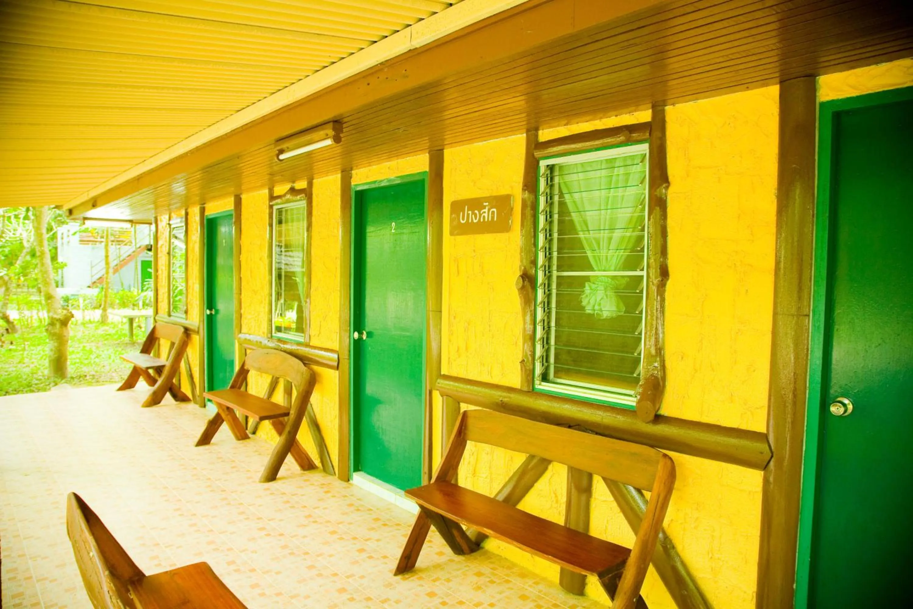 Huaykhakhaeng Country Home Resort