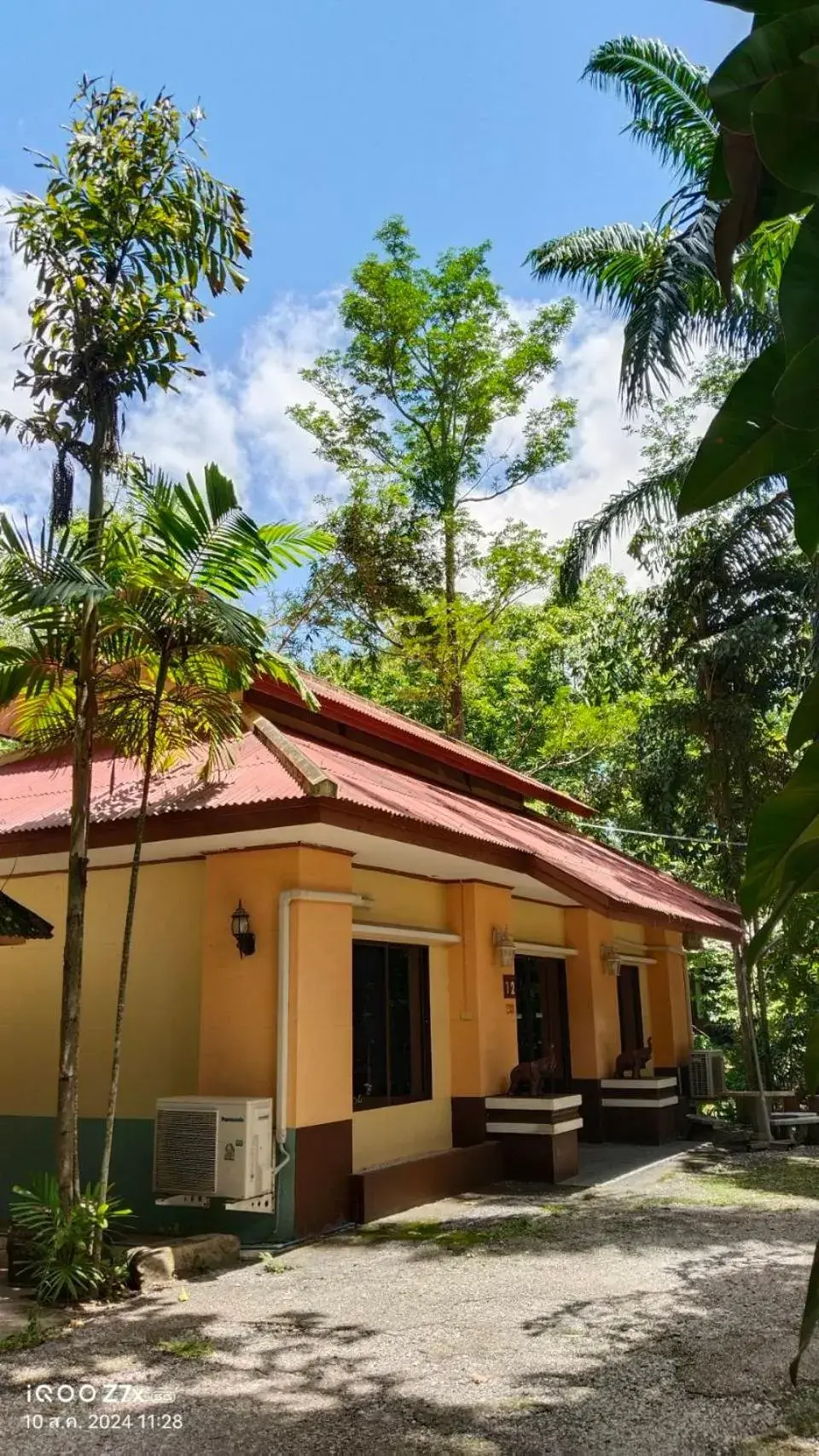 Deluxe Twin Room in Huaykhakhaeng Country Home Resort Deluxe Twin Room in Huaykhakhaeng Country Home Resort