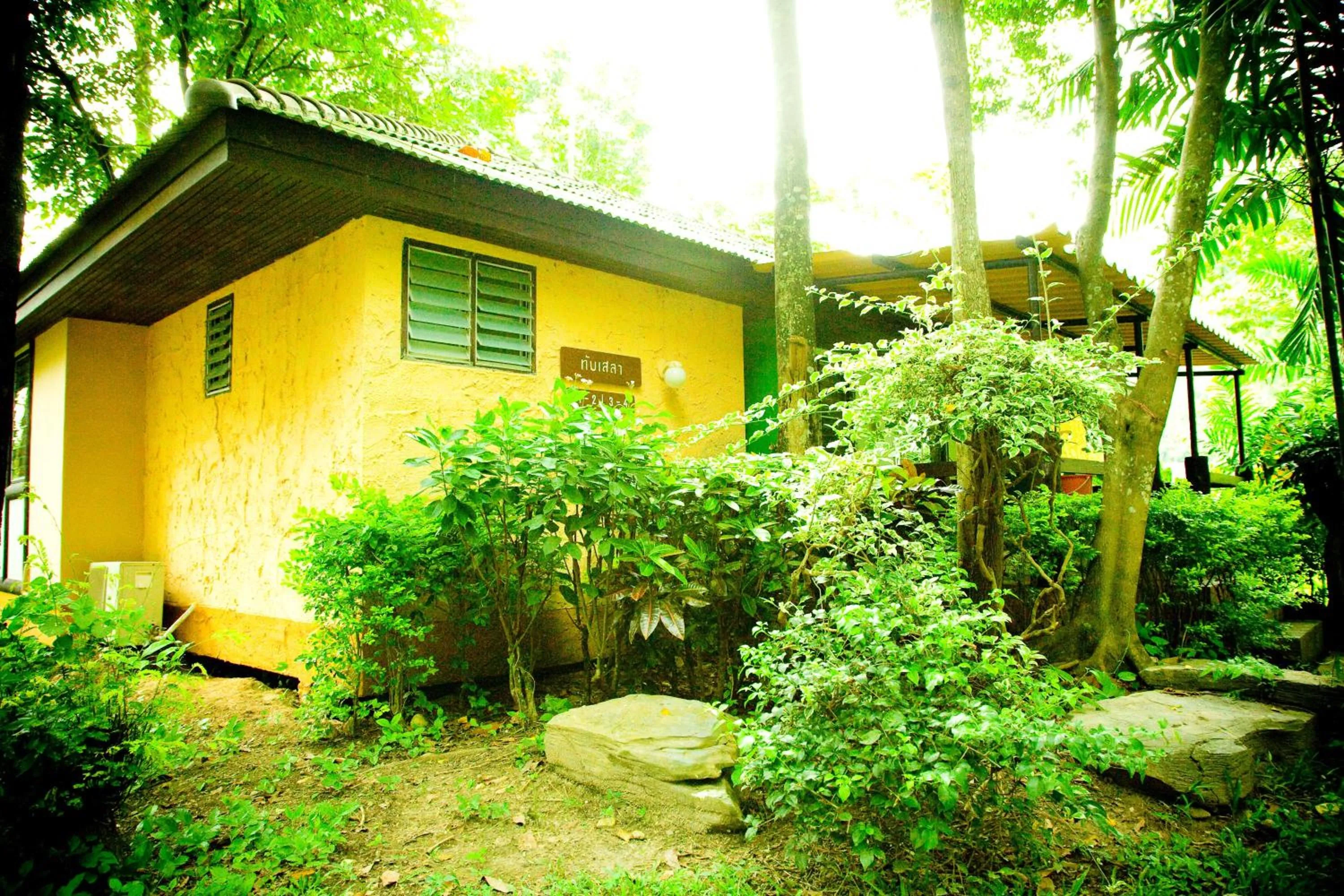 Huaykhakhaeng Country Home Resort