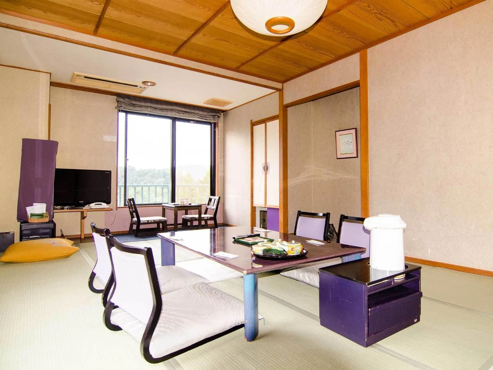 Photo of the whole room, Seating Area in Hotel Musashiya