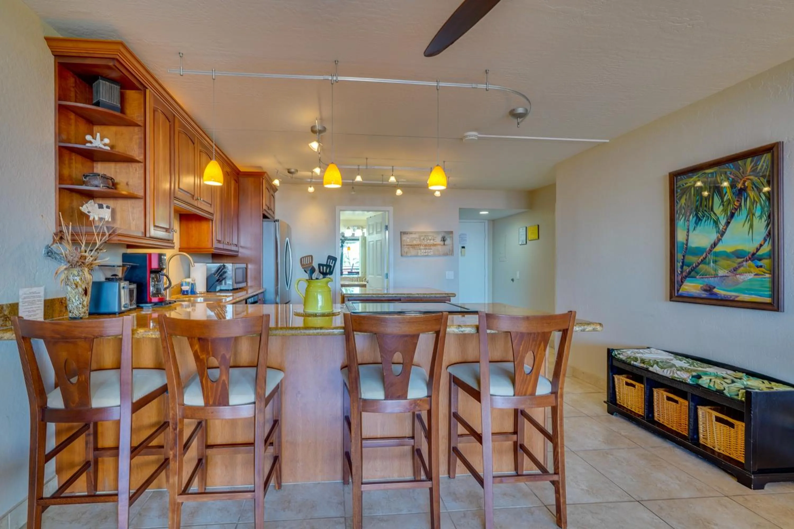 Kona Pacific Top Floor Retreat Ocean View and Pool!