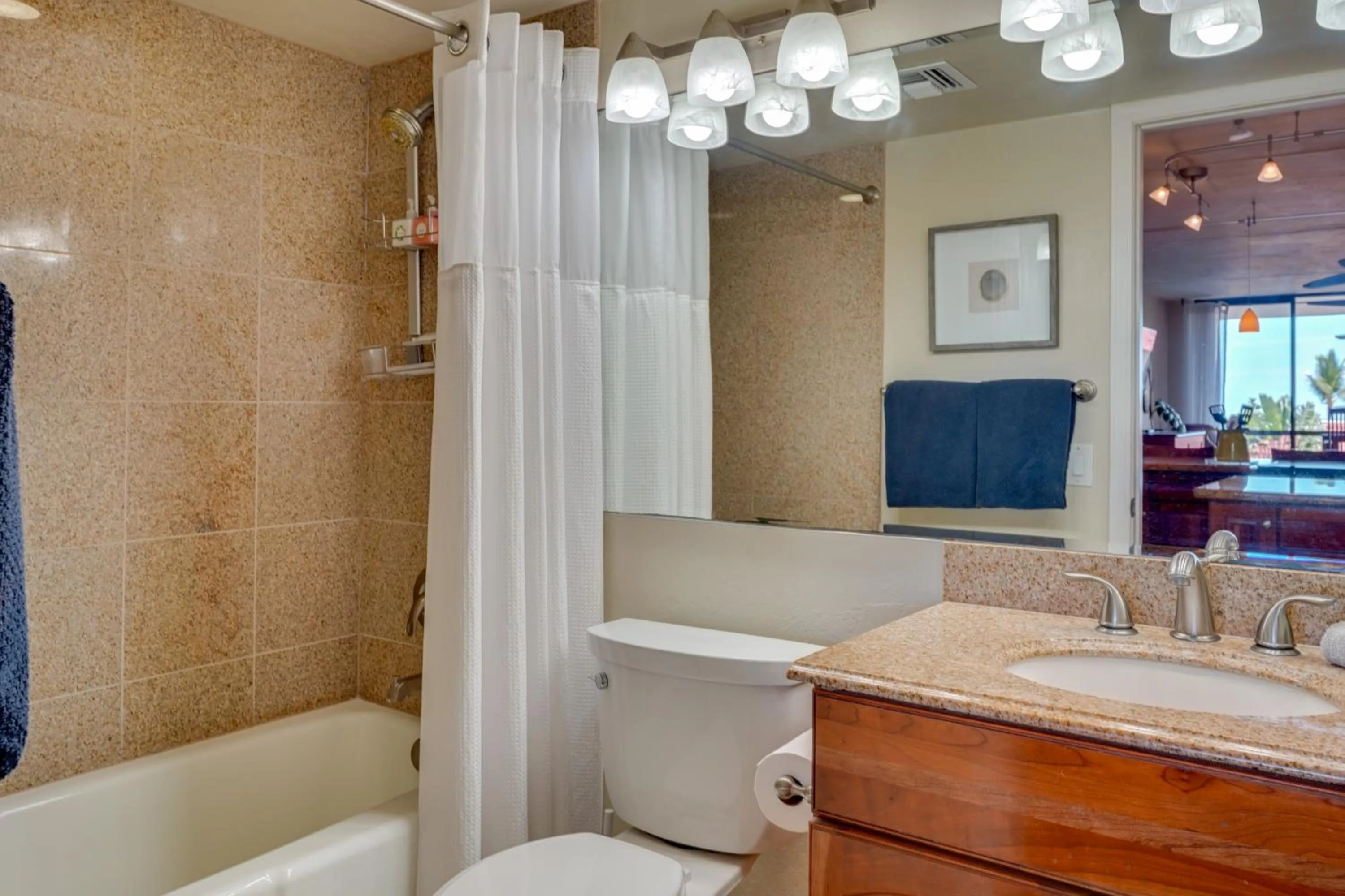 Kona Pacific Top Floor Retreat Ocean View and Pool!