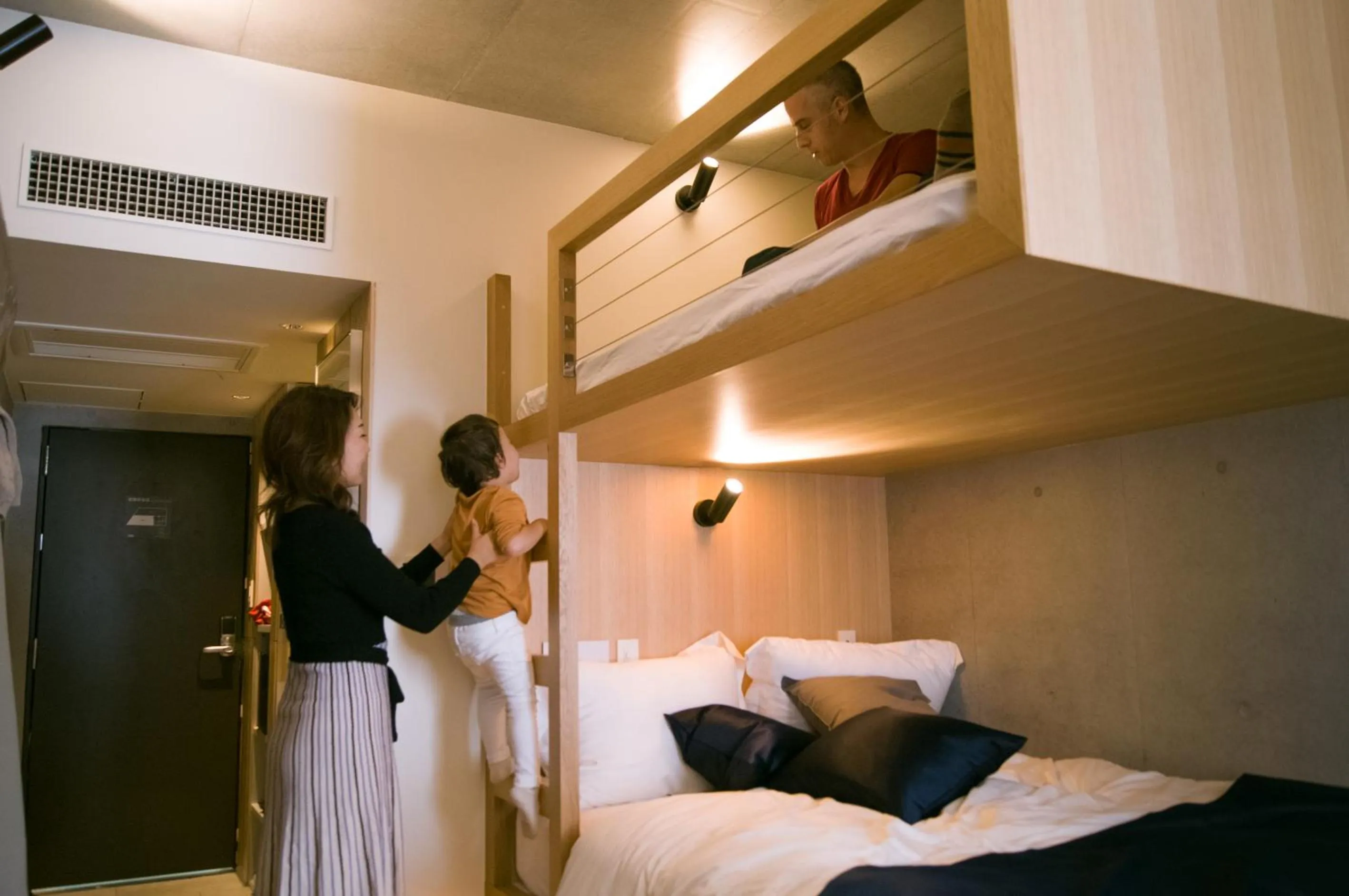 Photo of the whole room, Bed in Sakura Cross Hotel Shinjuku East Annex