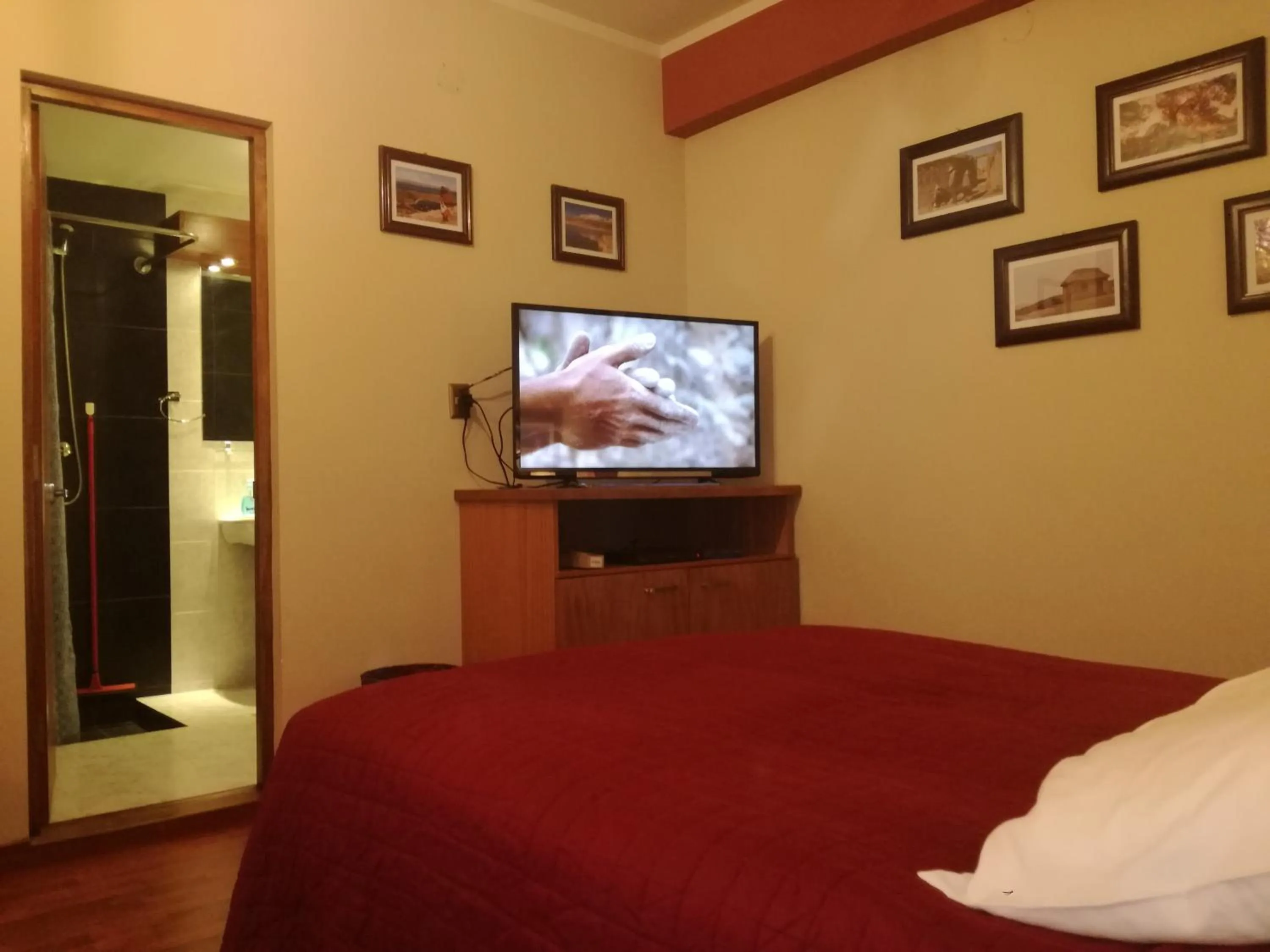 Bed in Hostal Cagnapa Restobar