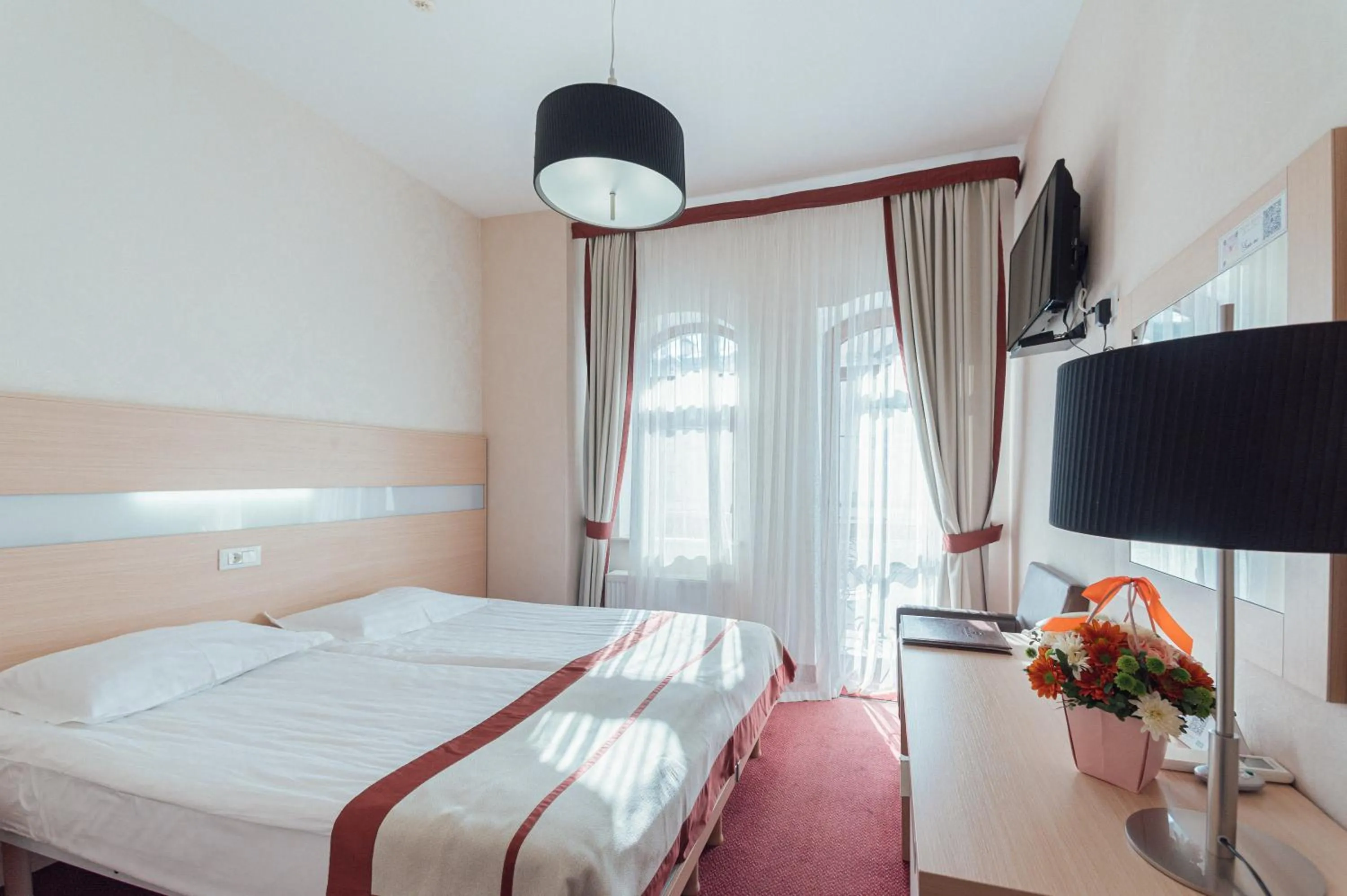 Photo of the whole room, Bed in Boutique Hotel Palais Royal