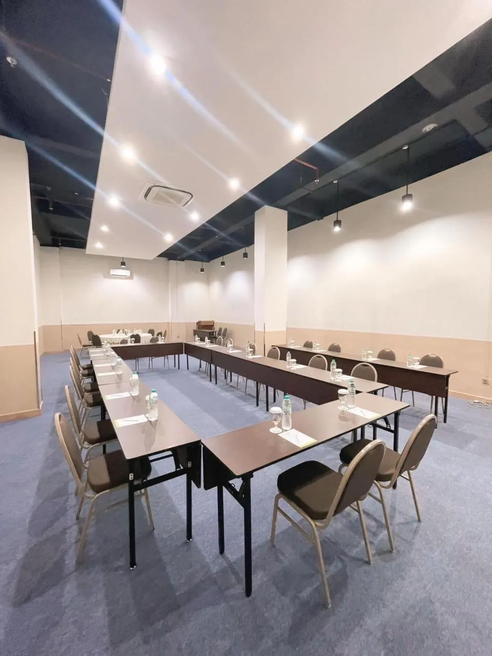 Luxury Inn Arion Hotel