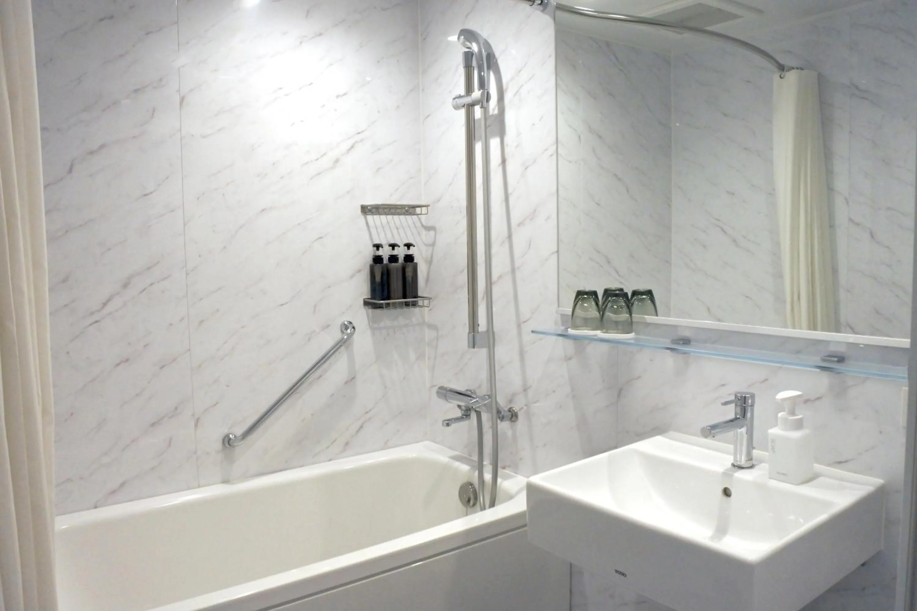 Bathroom in The Knot Hiroshima