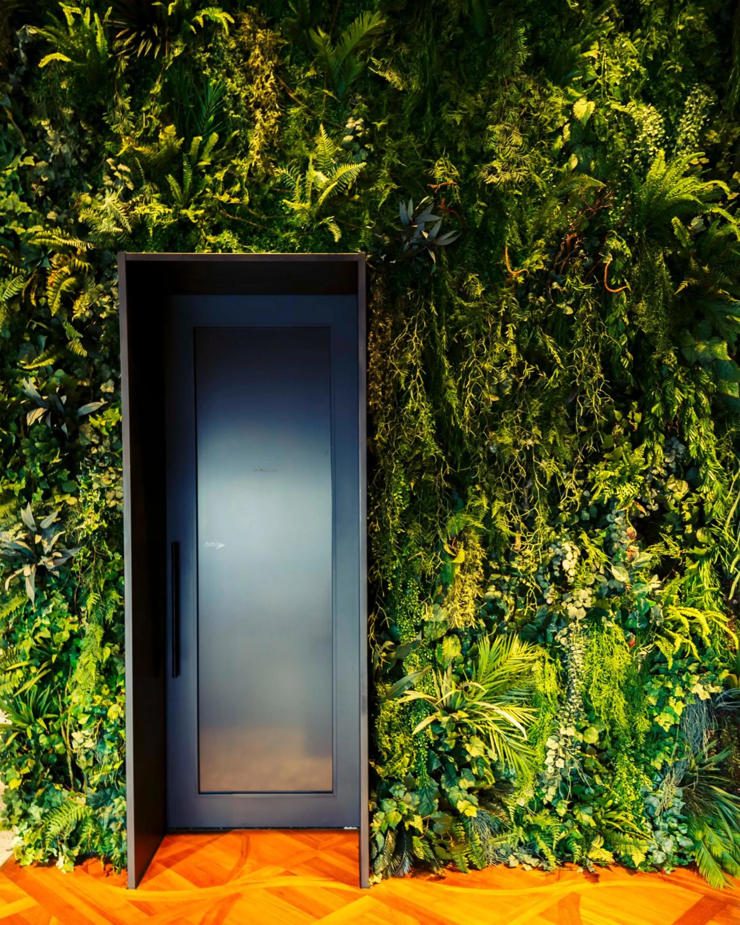 Decorative detail in The Knot Hiroshima