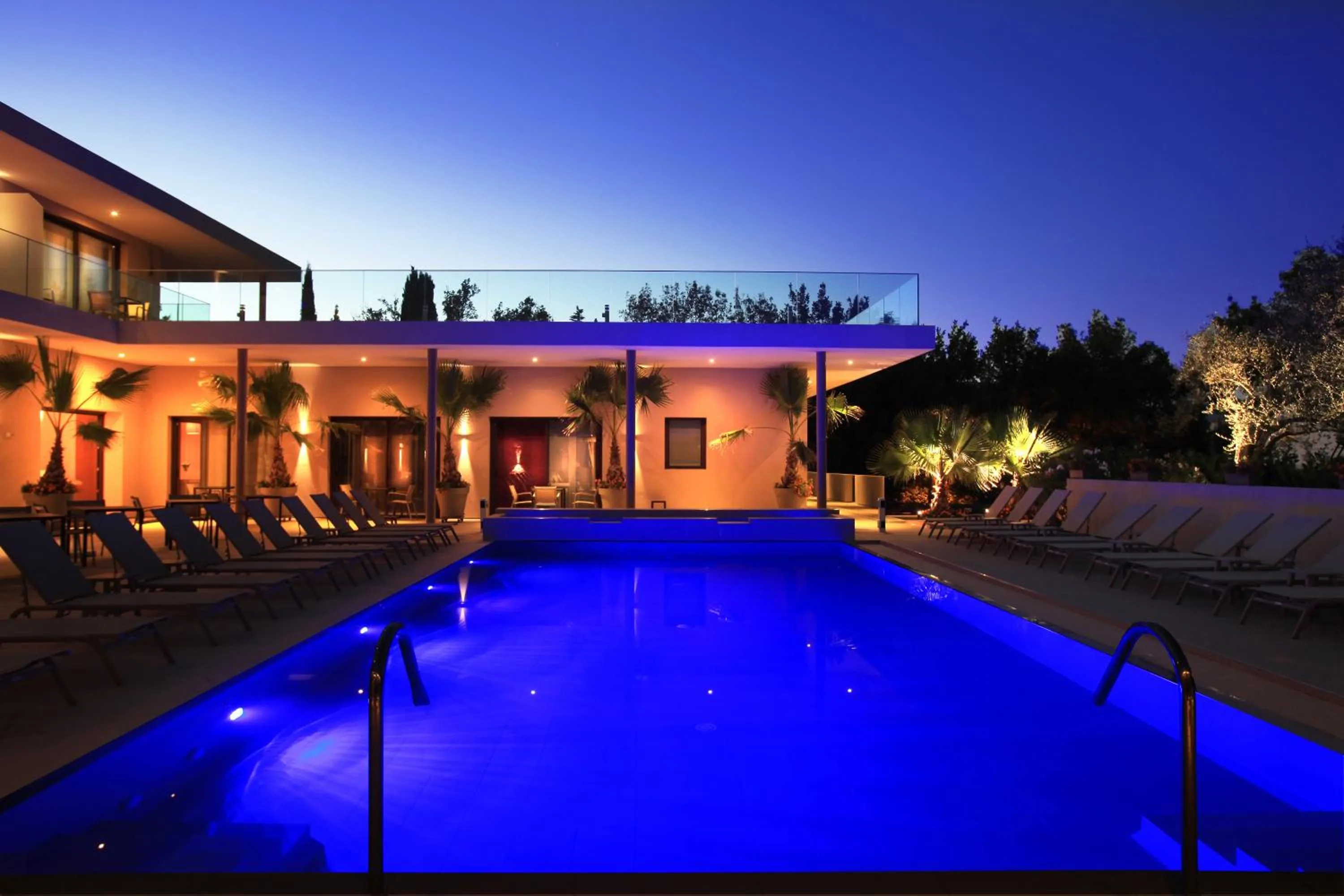 Pool view in Seventeen Hotel