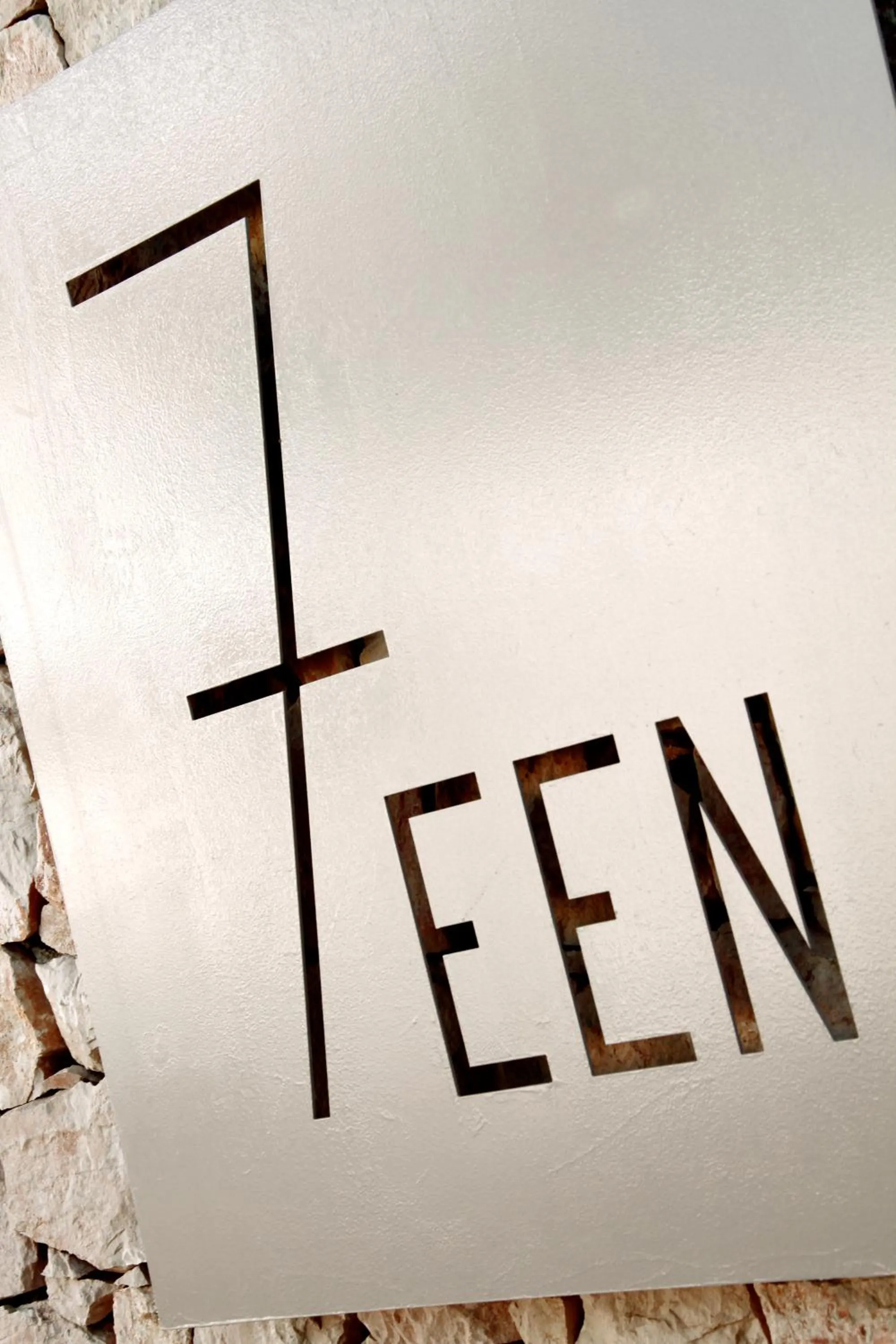 Decorative detail in Seventeen Hotel