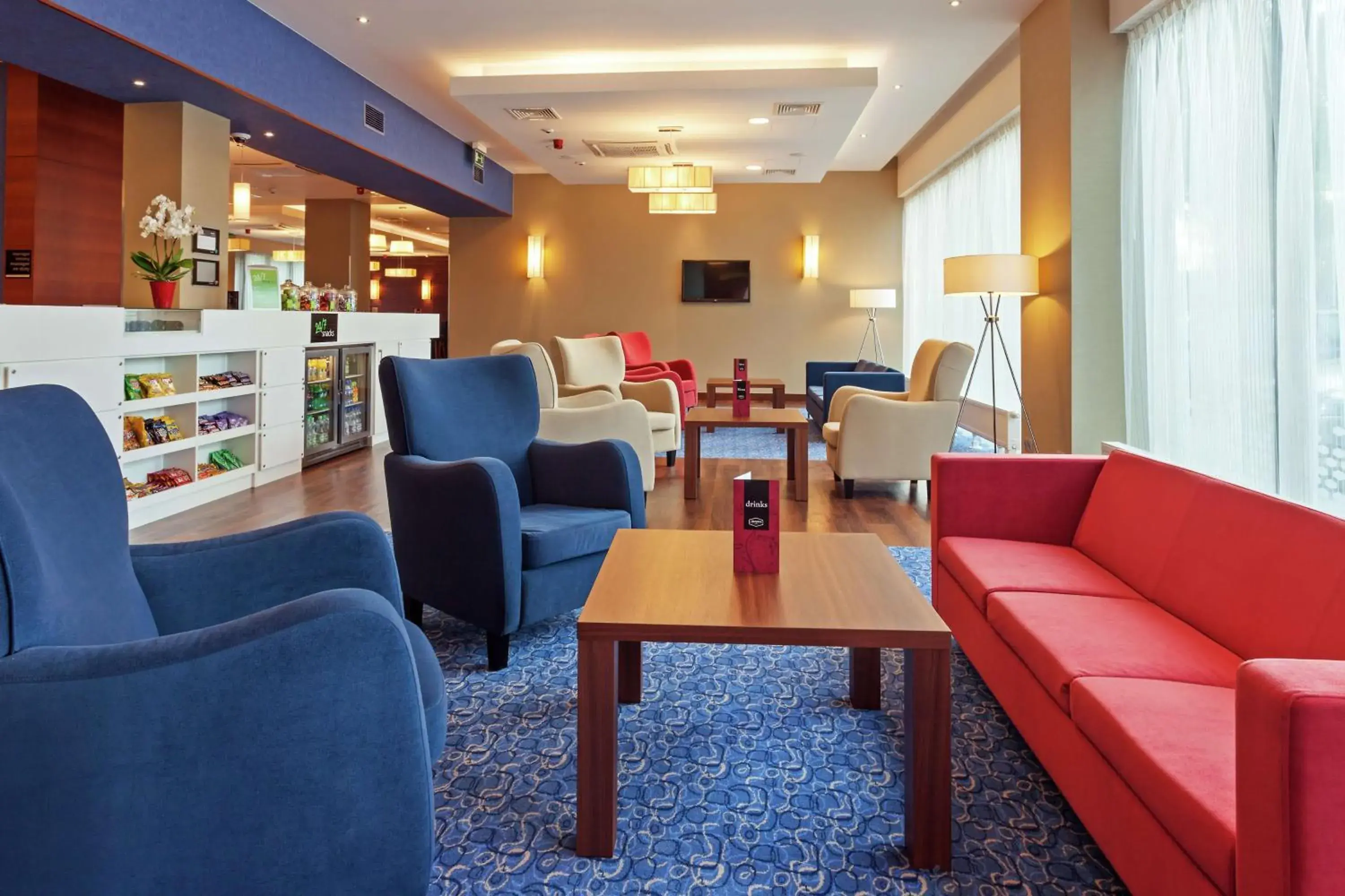 Lobby or reception in Hampton by Hilton Warsaw Airport Lobby or reception in Hampton by Hilton Warsaw Airport