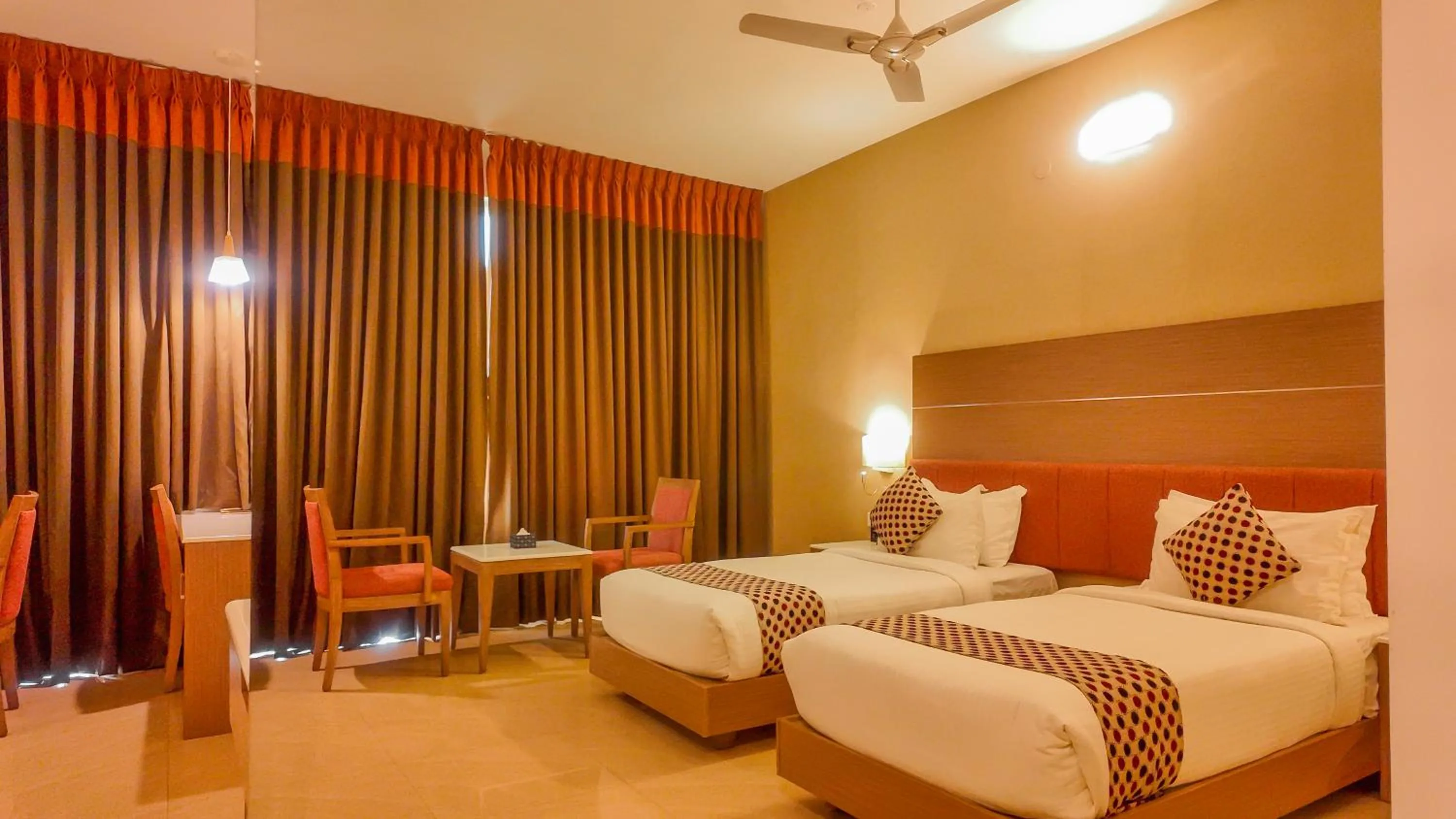 Bed in Tribute Royale